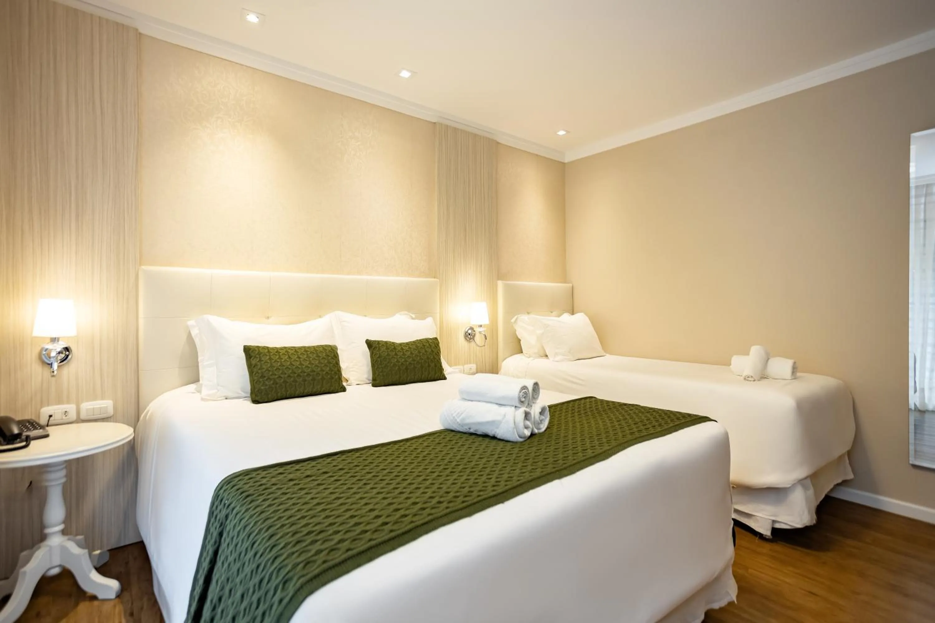 Bed in Hotel Jardins da Colina