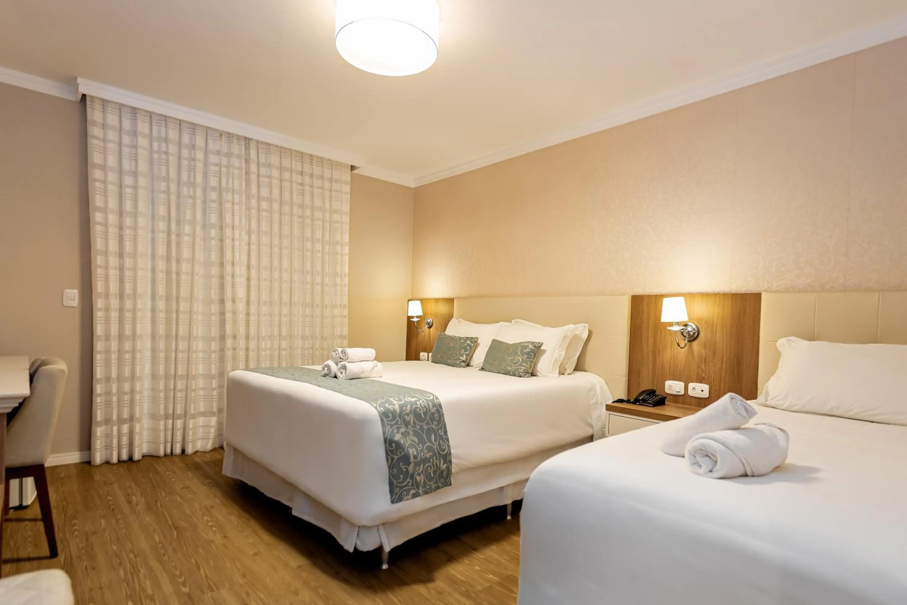 Bed in Hotel Jardins da Colina