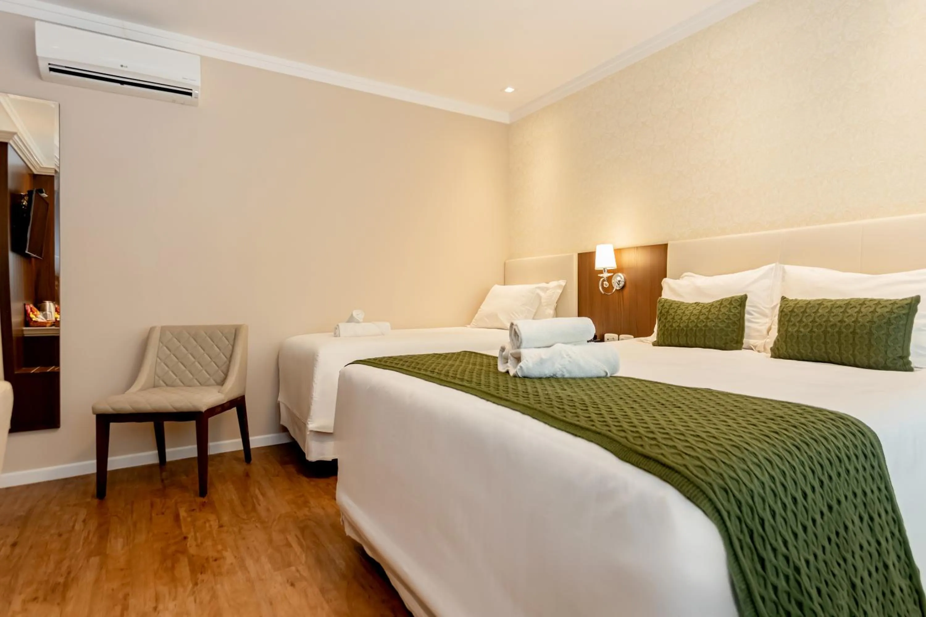 Bed in Hotel Jardins da Colina