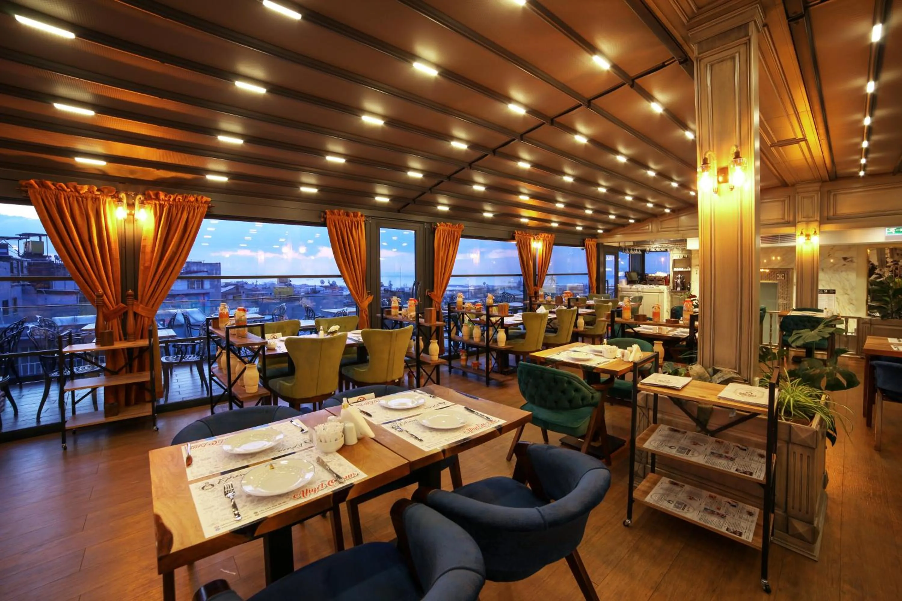 Restaurant/places to eat in Hotel Ephesus Istanbul