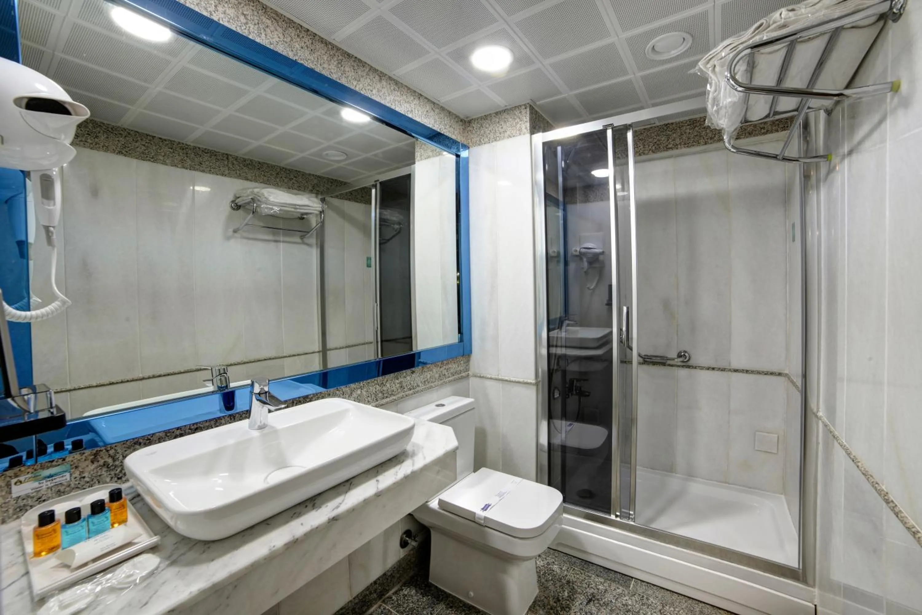 Shower in Hotel Ephesus Istanbul