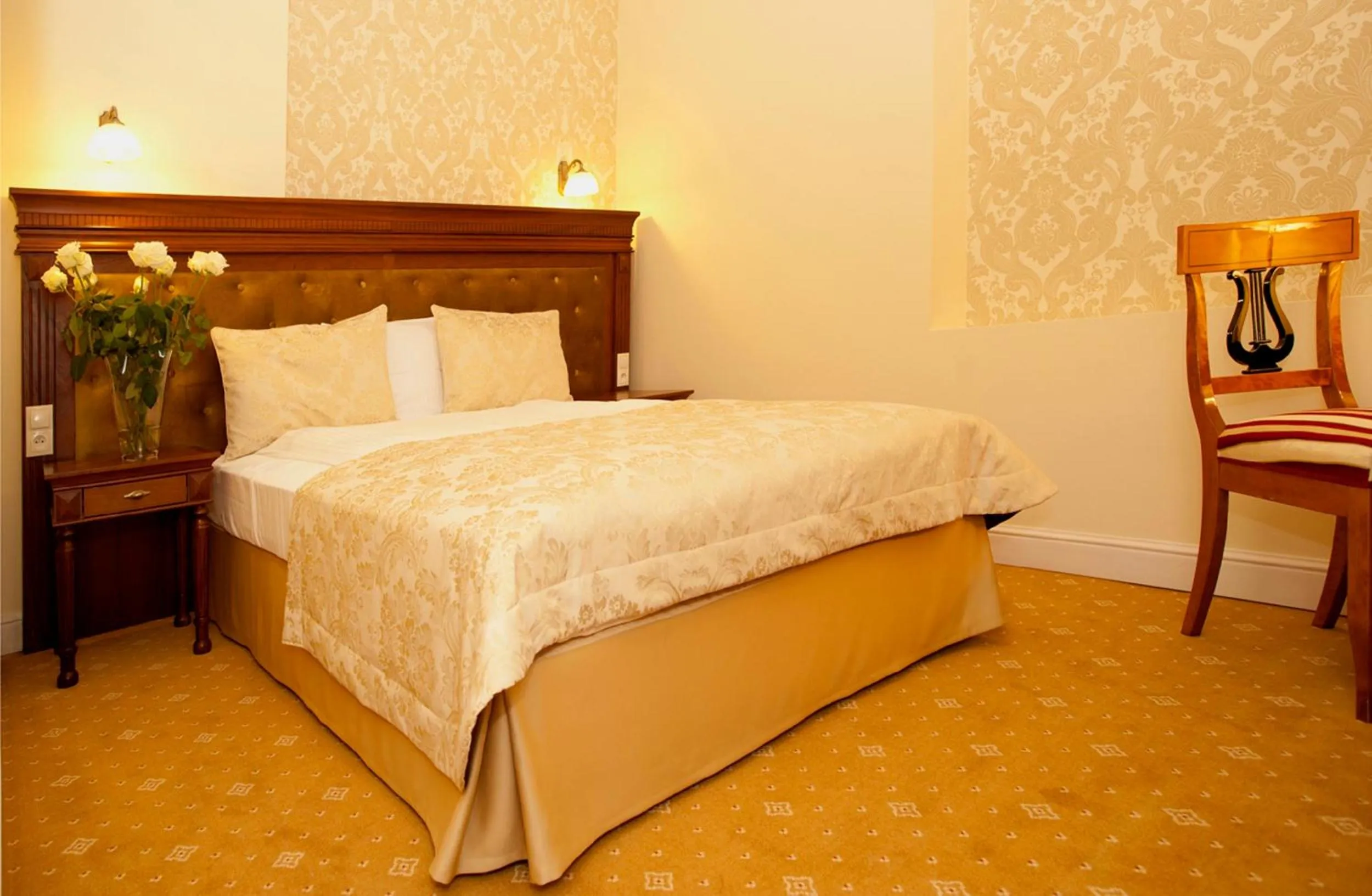 Bed in Hotel Kolegiacki