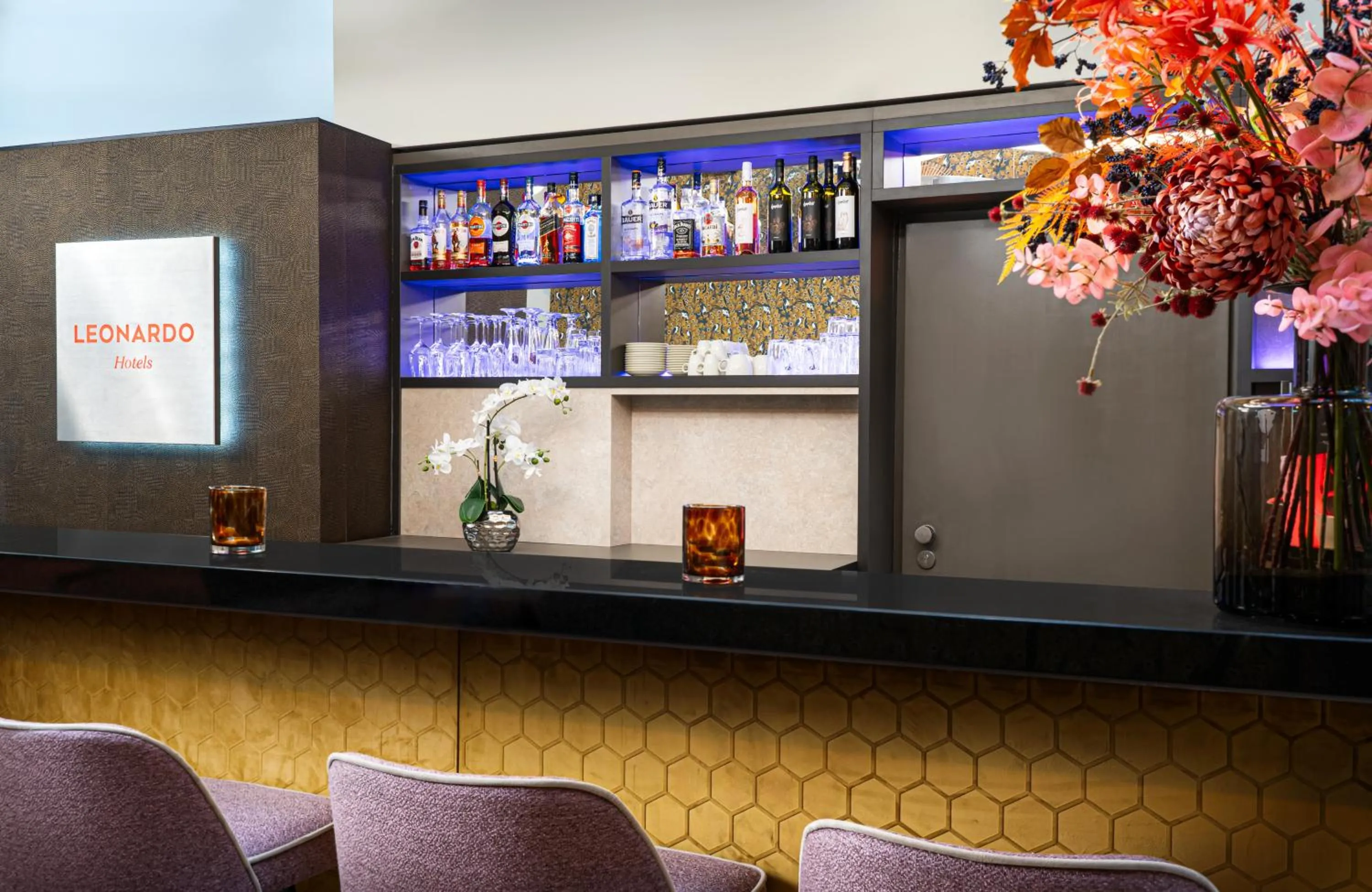 Lounge or bar in Leonardo Boutique Hotel Salzburg Gablerbräu