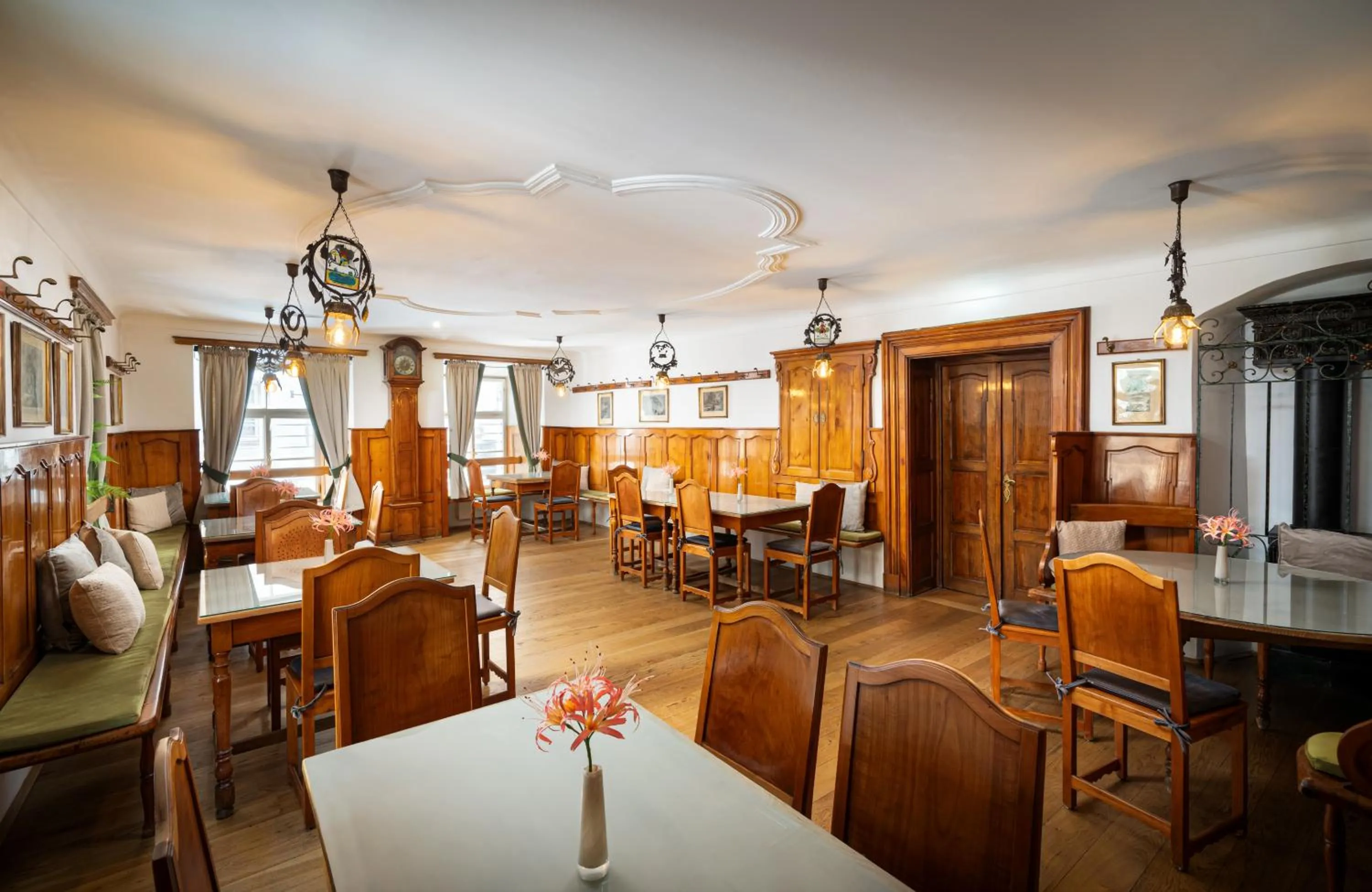 Breakfast in Leonardo Boutique Hotel Salzburg Gablerbräu