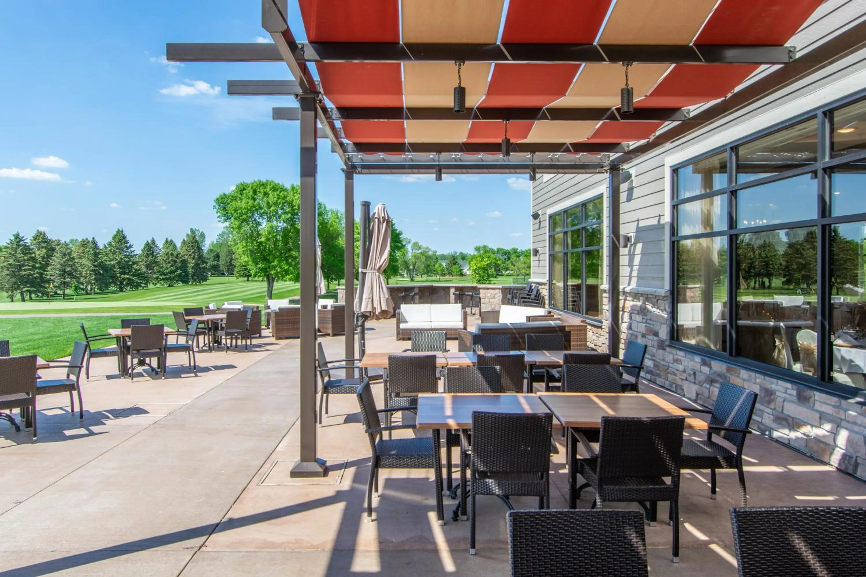 Patio in Little Crow Resort & Conference, Trademark by Wyndham