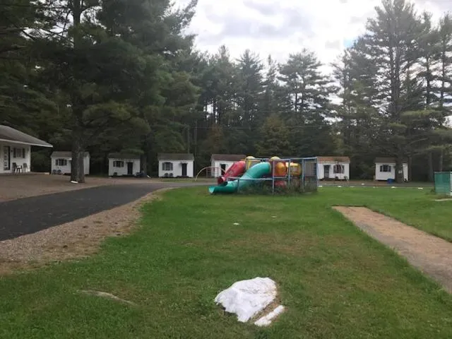 Children play ground in Catskill Motor Court