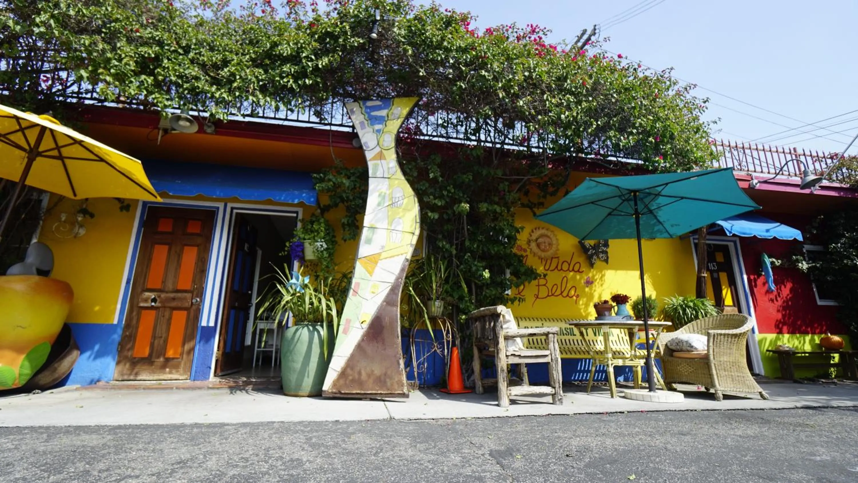 Property building in Villa Brasil Motel