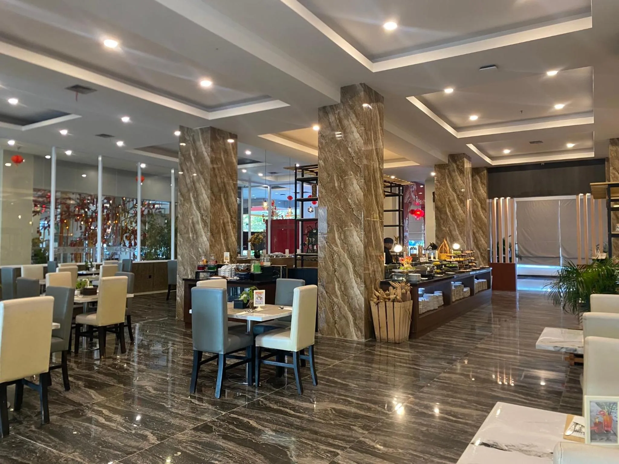 Restaurant/places to eat in Vega Prime Hotel & Convention