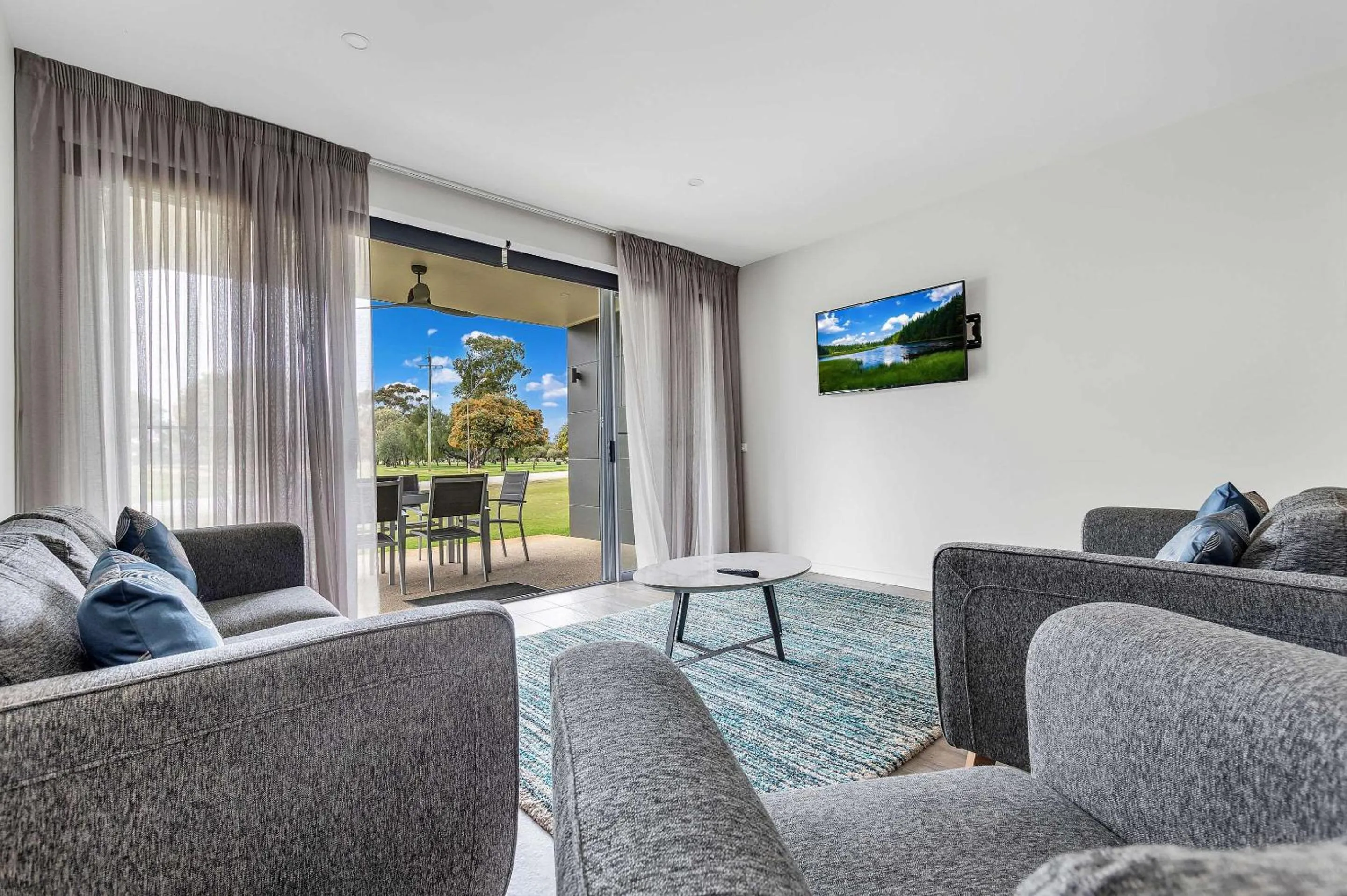 Lounge or bar in Comfort Suites Clubarham Golf Resort