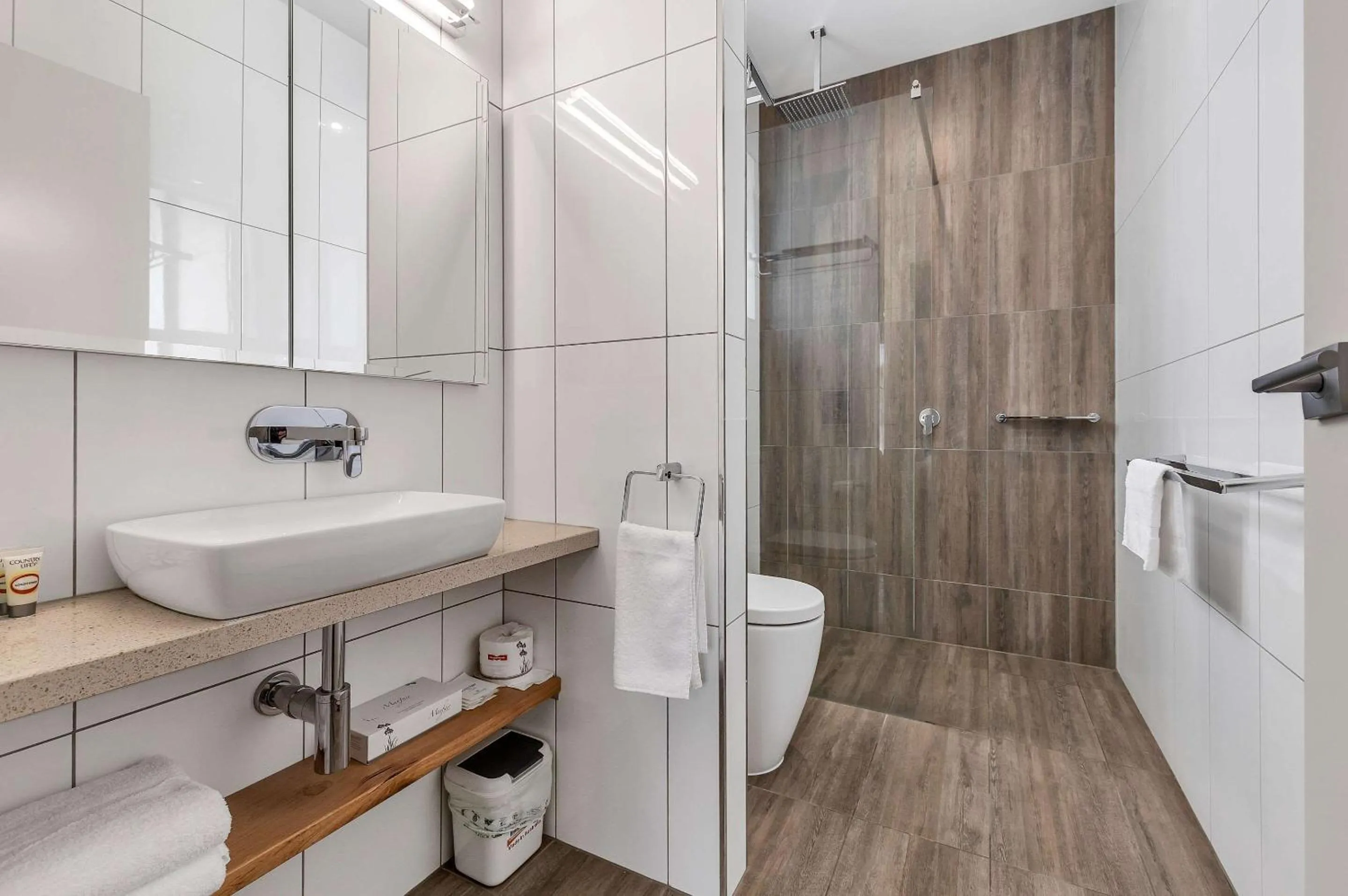 Bedroom in Comfort Suites Clubarham Golf Resort