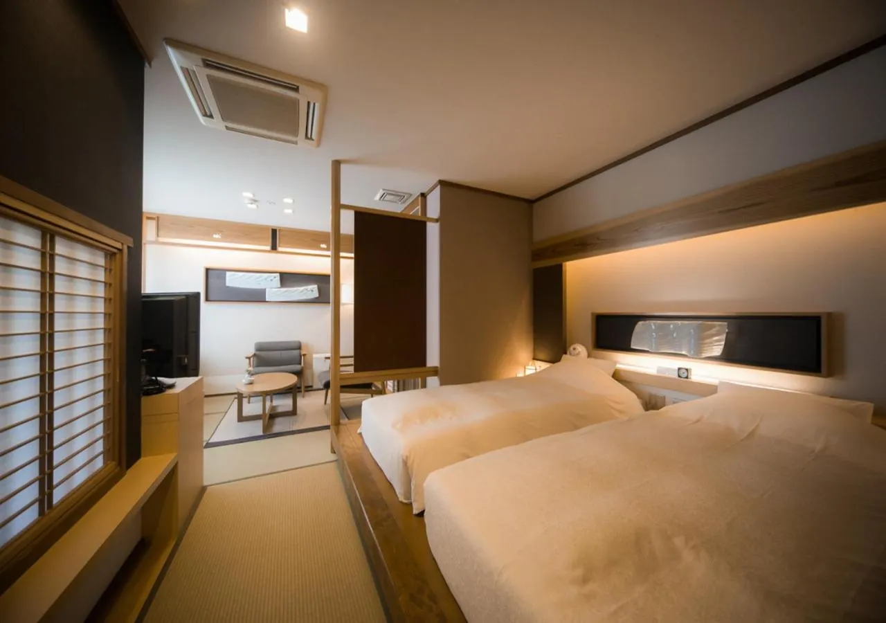 Photo of the whole room, Bed in CHAHARU Hanare Dogo Yumekura