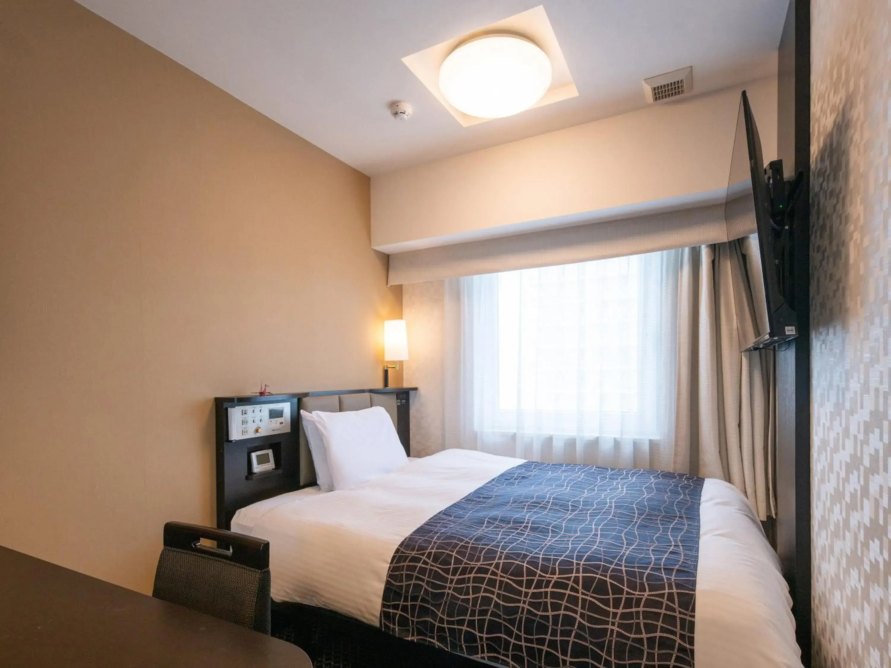 Single Room - Smoking in APA Hotel Nagoya Sakae Kita Single Room - Smoking in APA Hotel Nagoya Sakae Kita