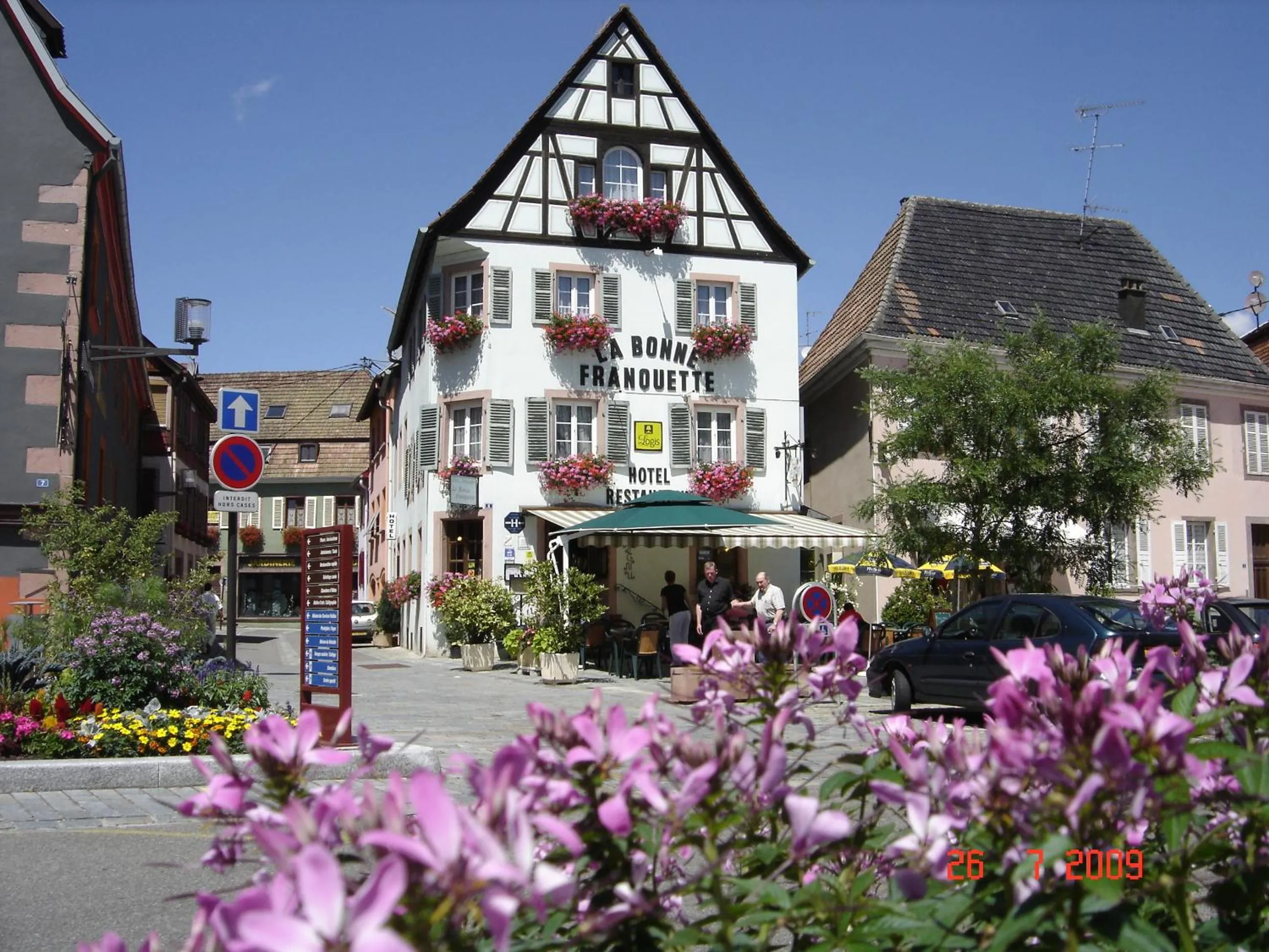 Facade/entrance in La Bonne Franquette