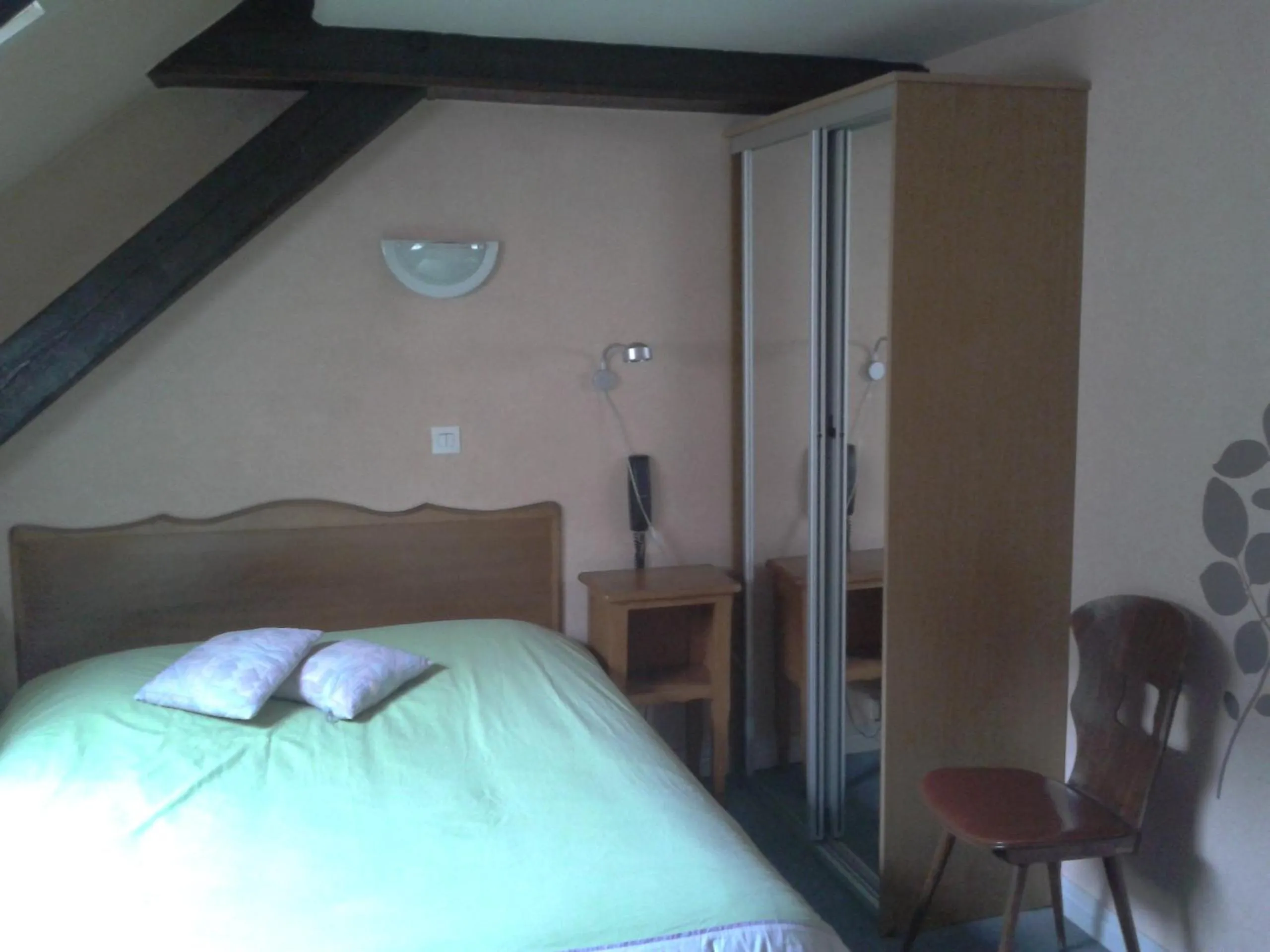 Photo of the whole room, Bed in La Bonne Franquette