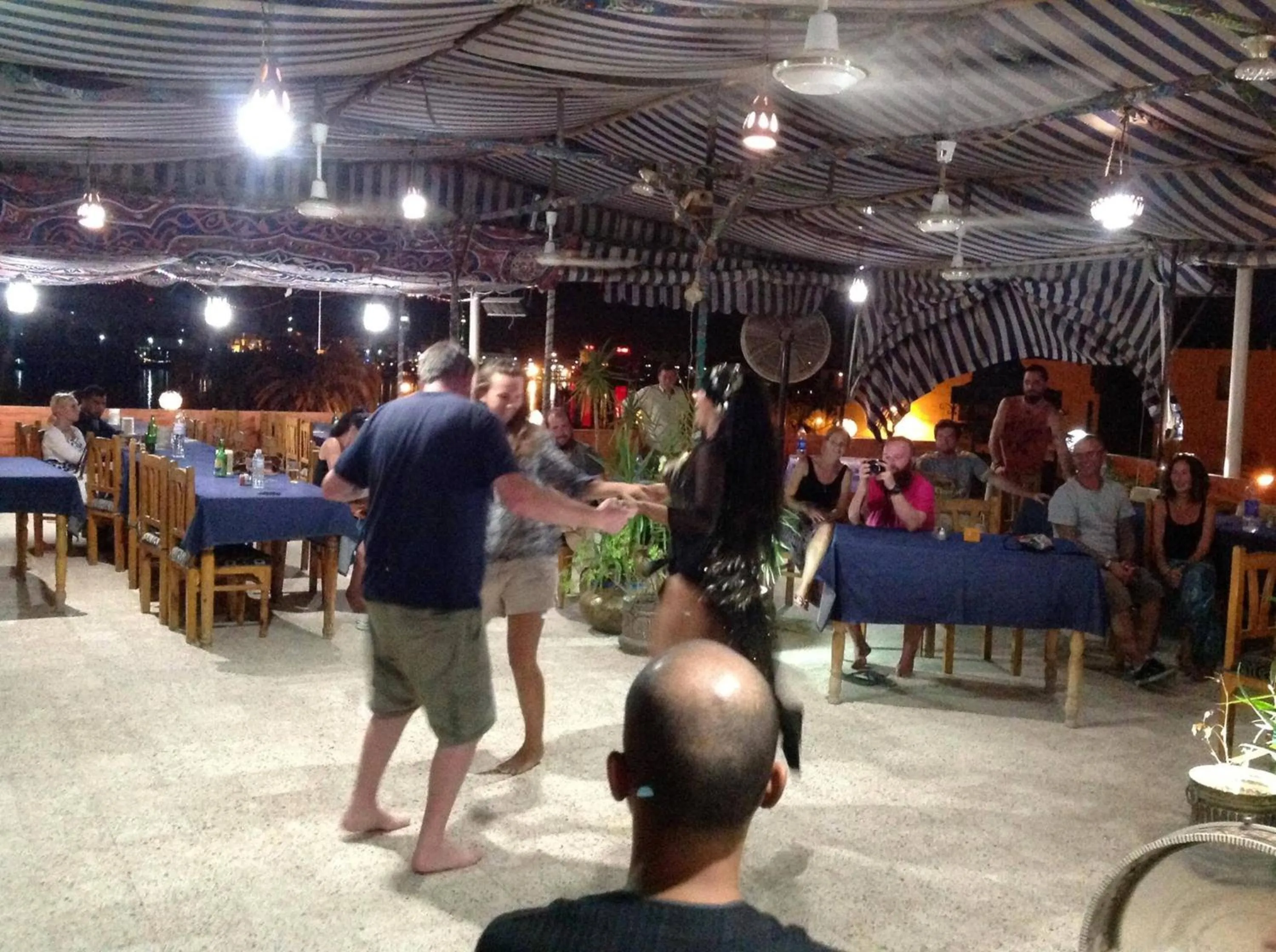 Restaurant/places to eat in Nile Valley Hotel