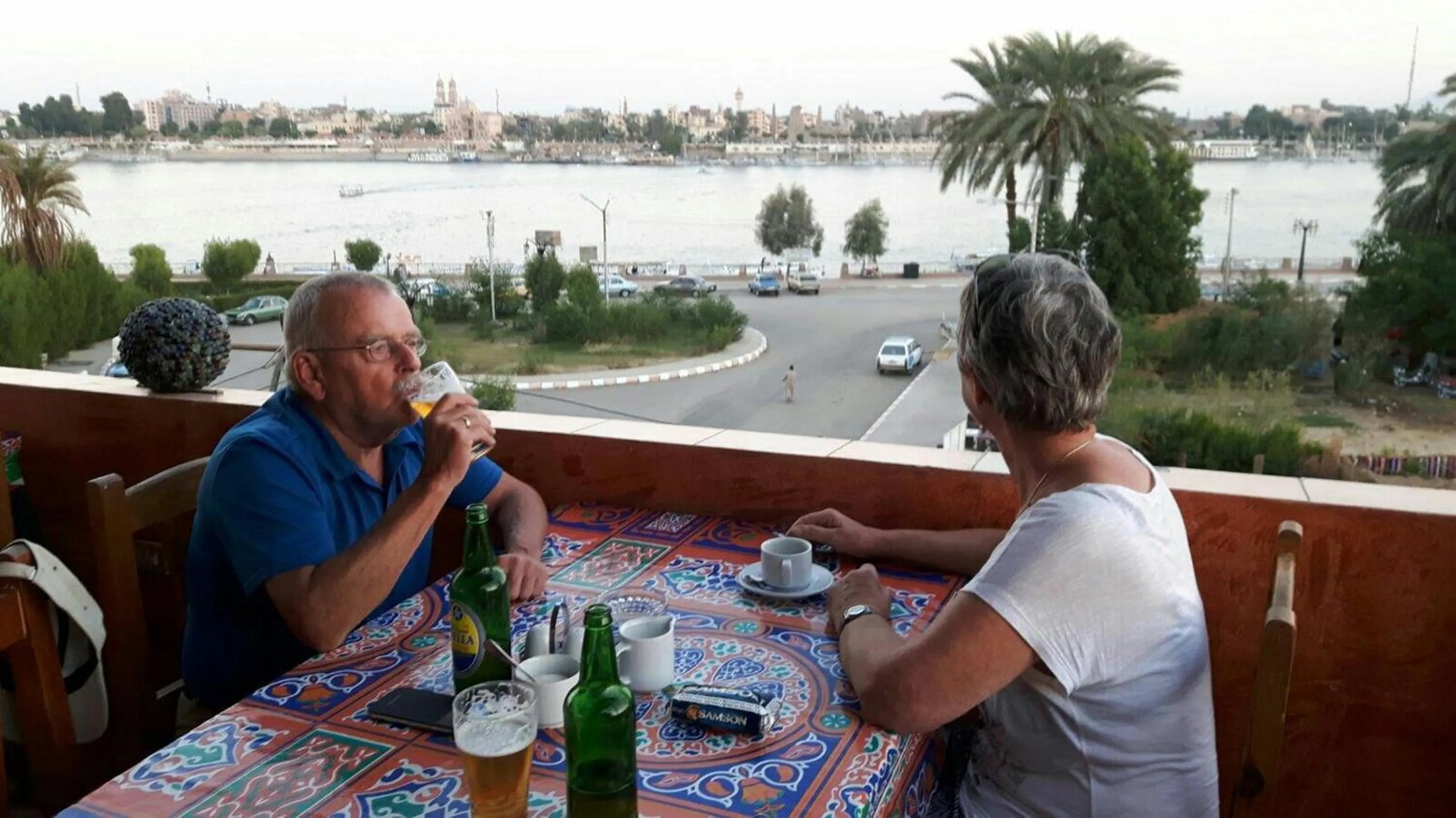 Restaurant/places to eat in Nile Valley Hotel