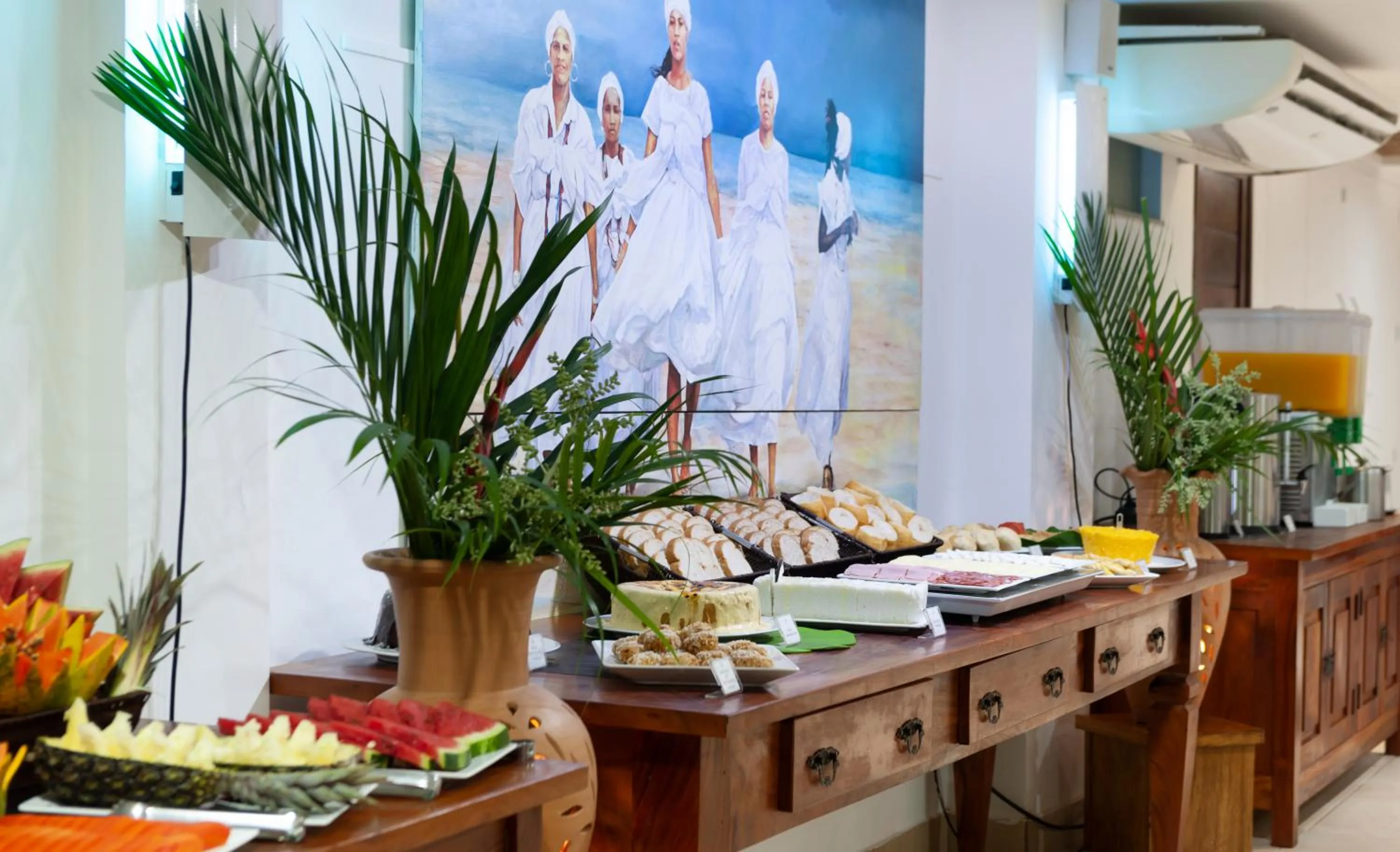 Breakfast in Pousada Bahia 10