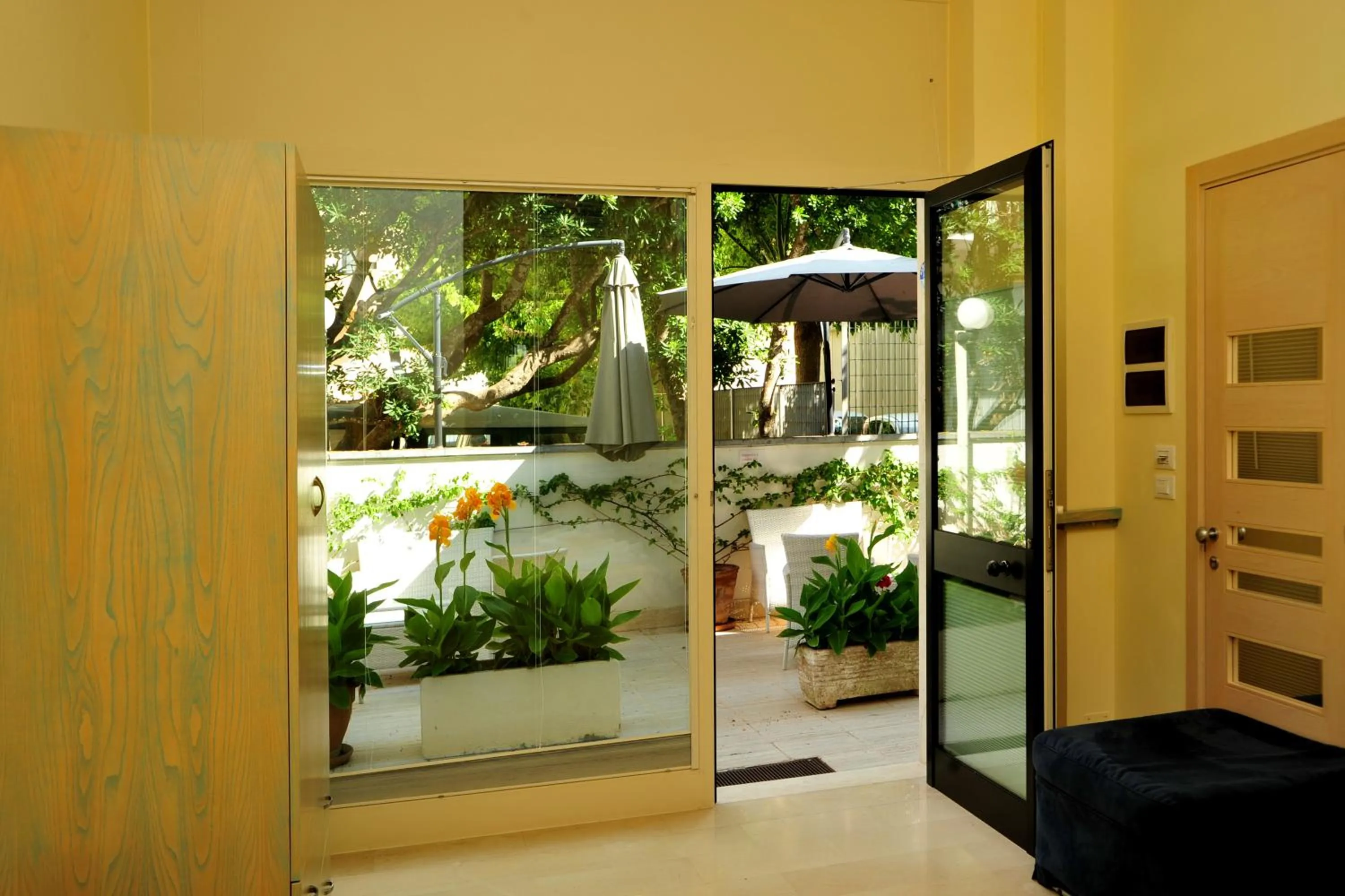 Property building in Cala Dei Normanni - Camere sul Lungomare