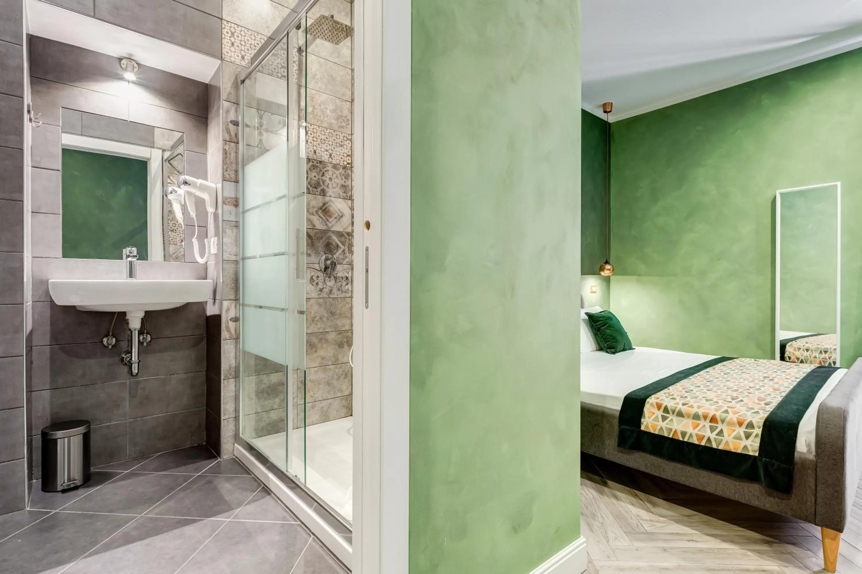 Bathroom, Bed in Ripetta Natural Suites