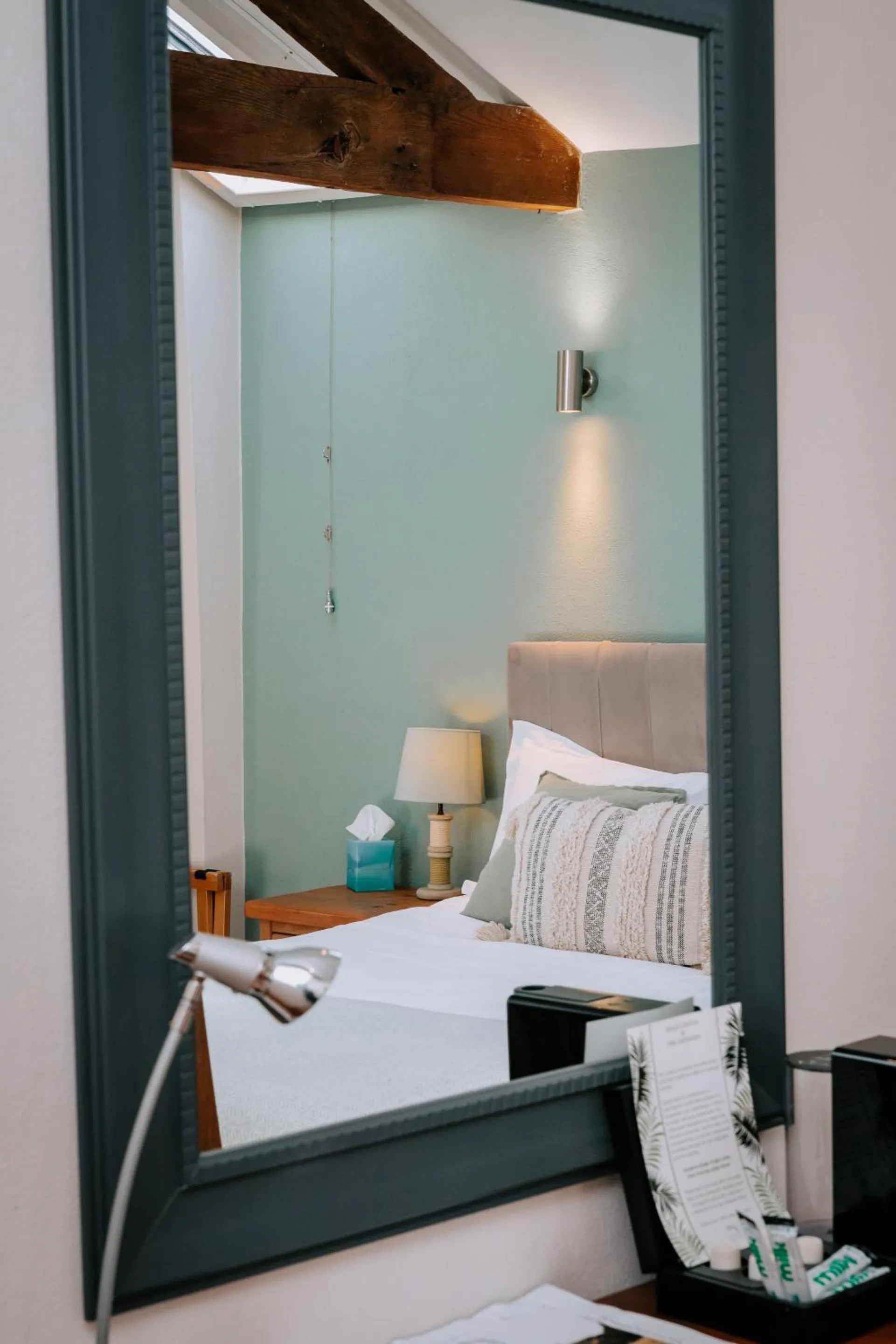 Bedroom, Bed in The Granary at Fawsley