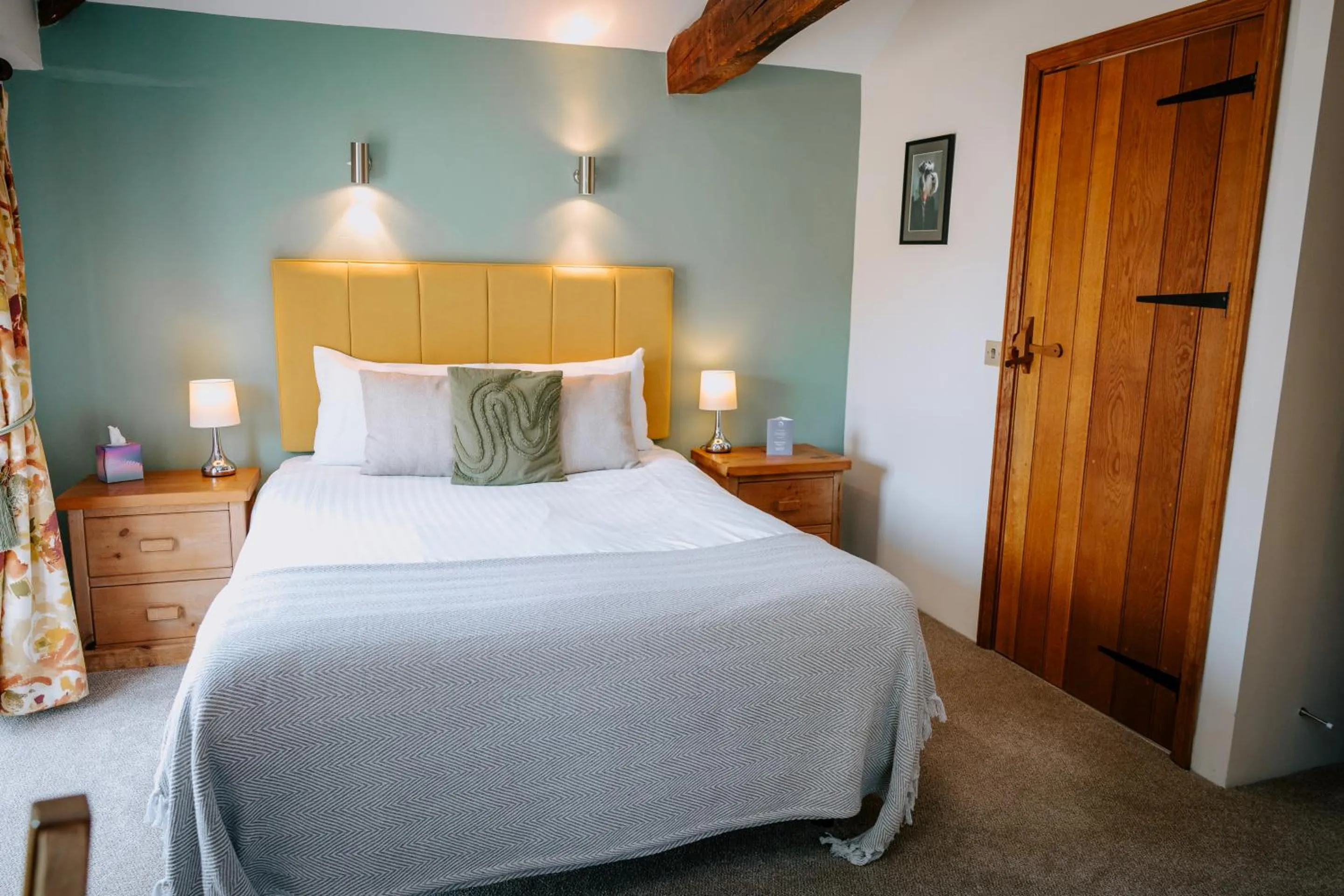 Bedroom, Bed in The Granary at Fawsley