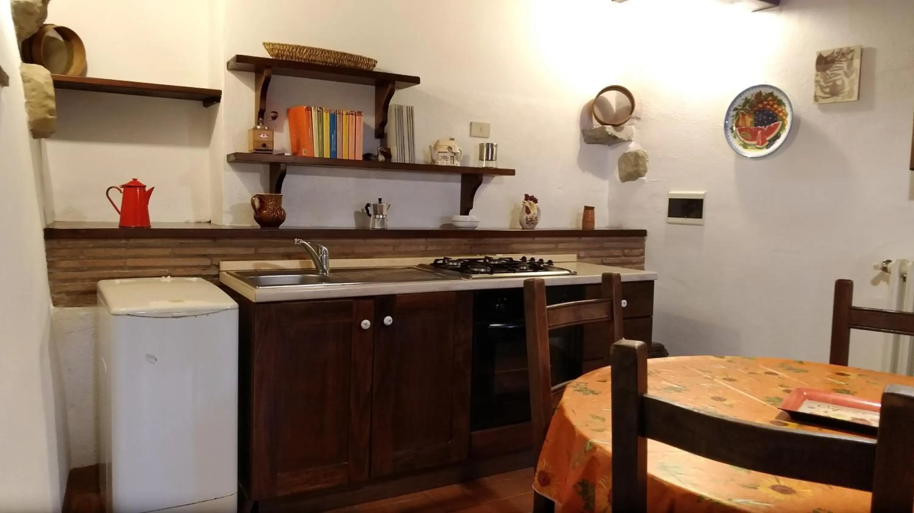 Kitchen or kitchenette in Villa La Nussa