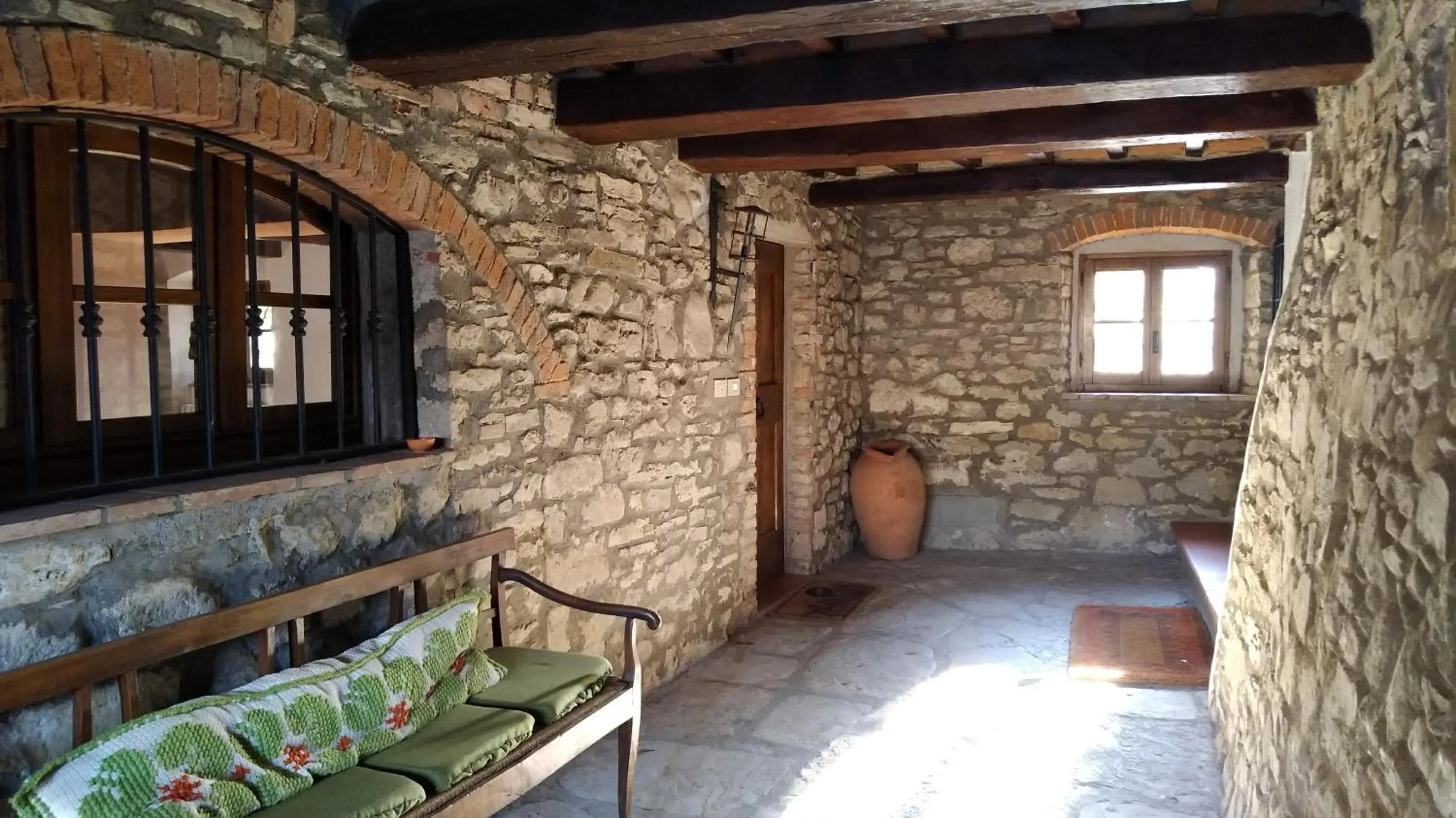 Decorative detail in Villa La Nussa