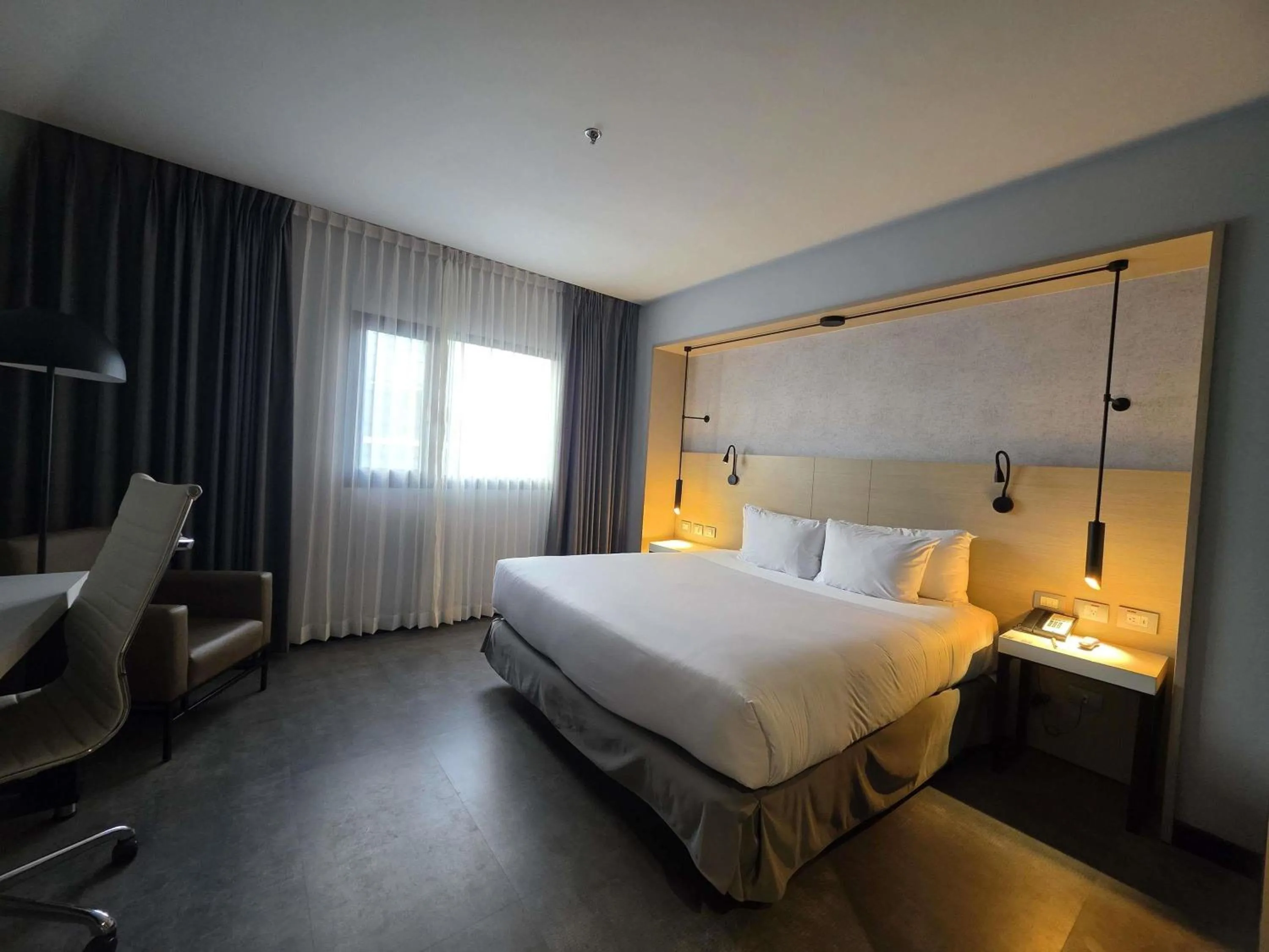 Bedroom, Bed in Novotel Bogota Parque 93