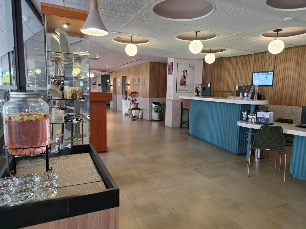 Lobby or reception in Novotel Bogota Parque 93