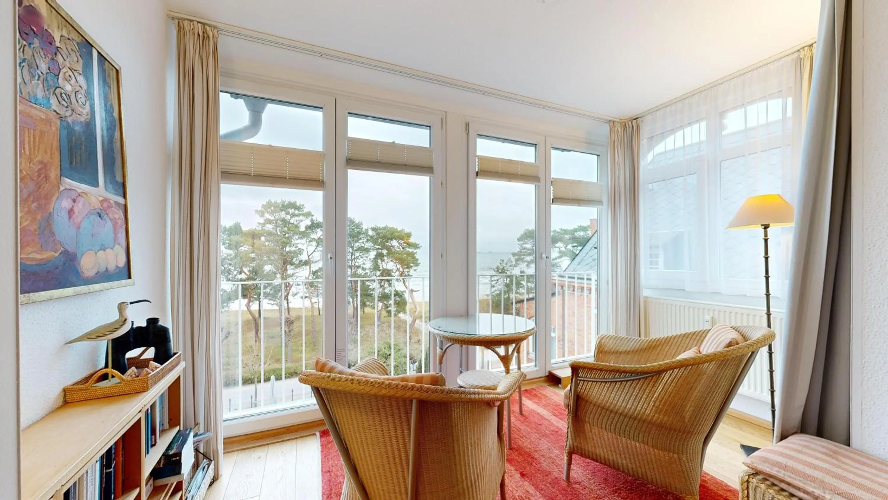 Living room in FeWo direkt am Strand mit Meerblick und Südbalkon, Villa Freia 27, Binz