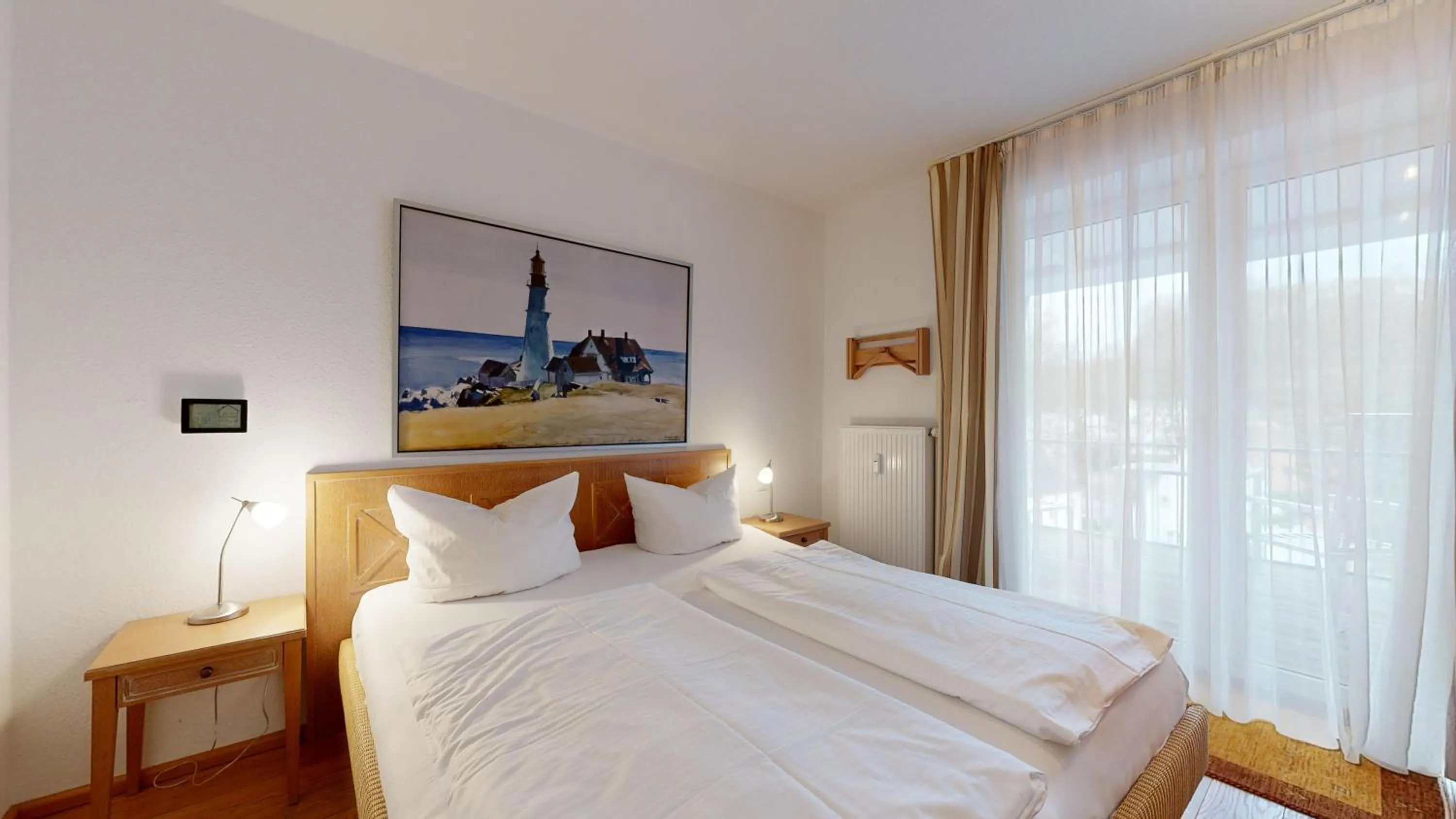 Bedroom, Bed in FeWo direkt am Strand mit Meerblick und Südbalkon, Villa Freia 27, Binz