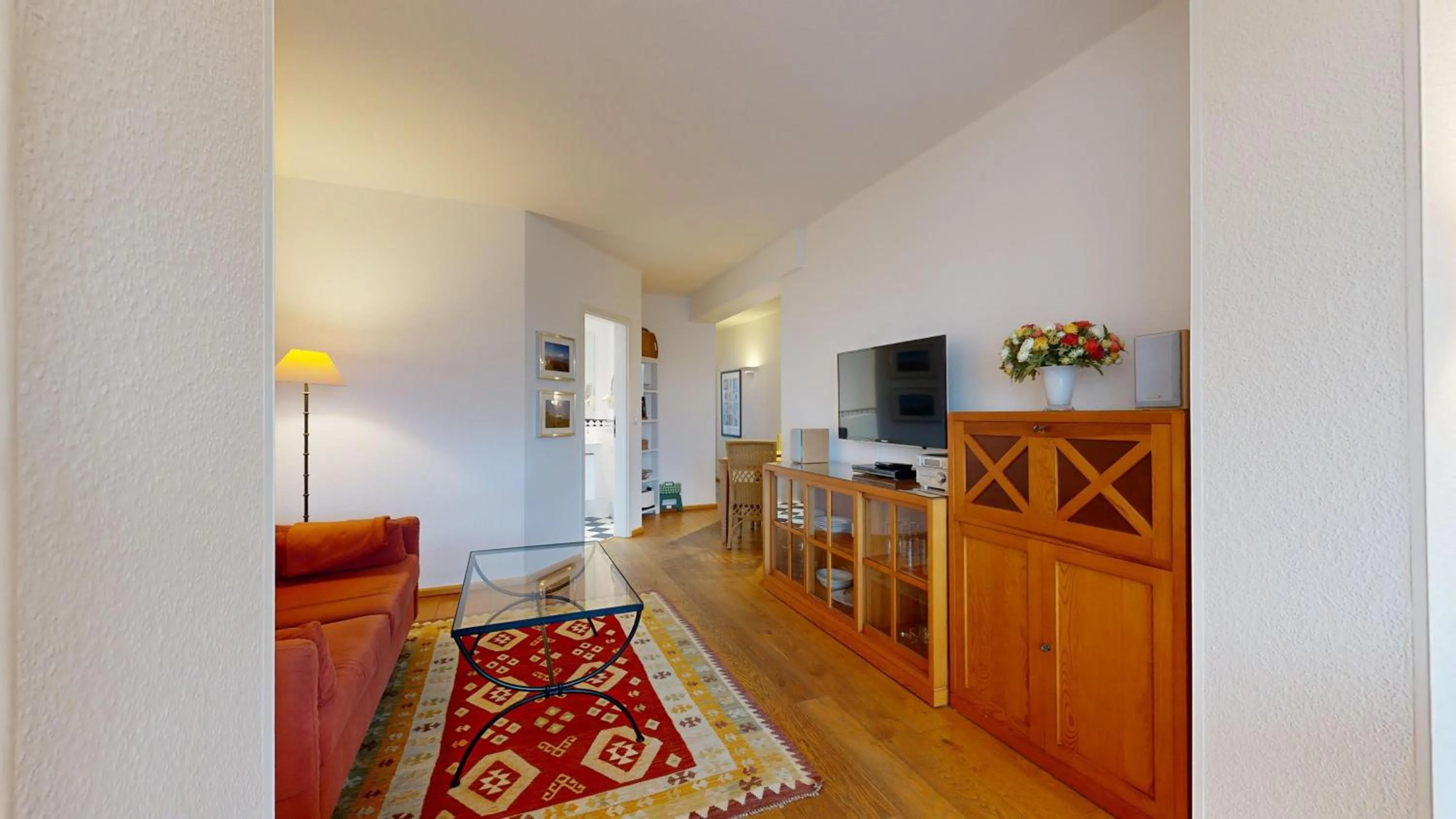 Living room in FeWo direkt am Strand mit Meerblick und Südbalkon, Villa Freia 27, Binz