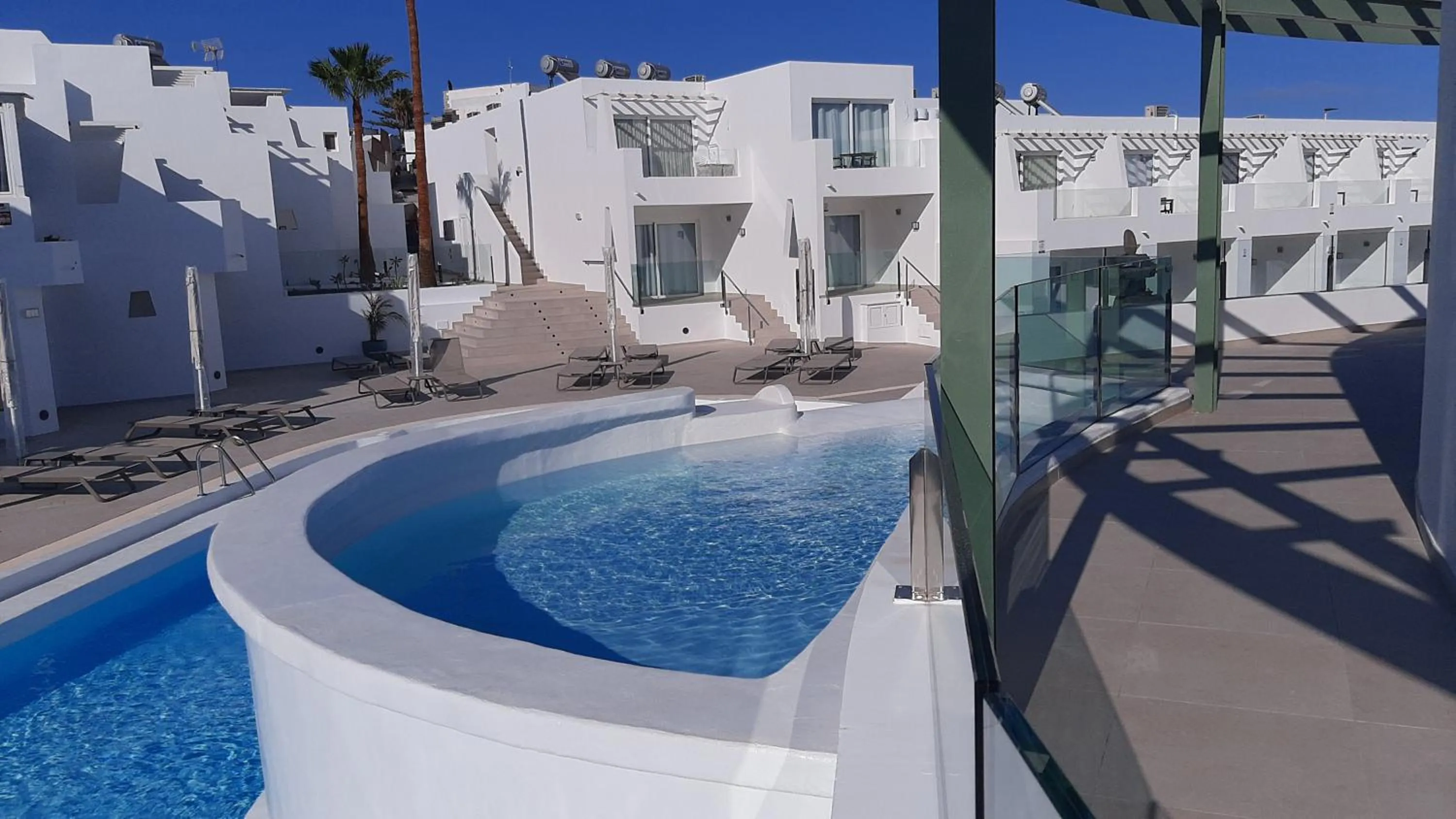 Swimming pool in Kikere Studios