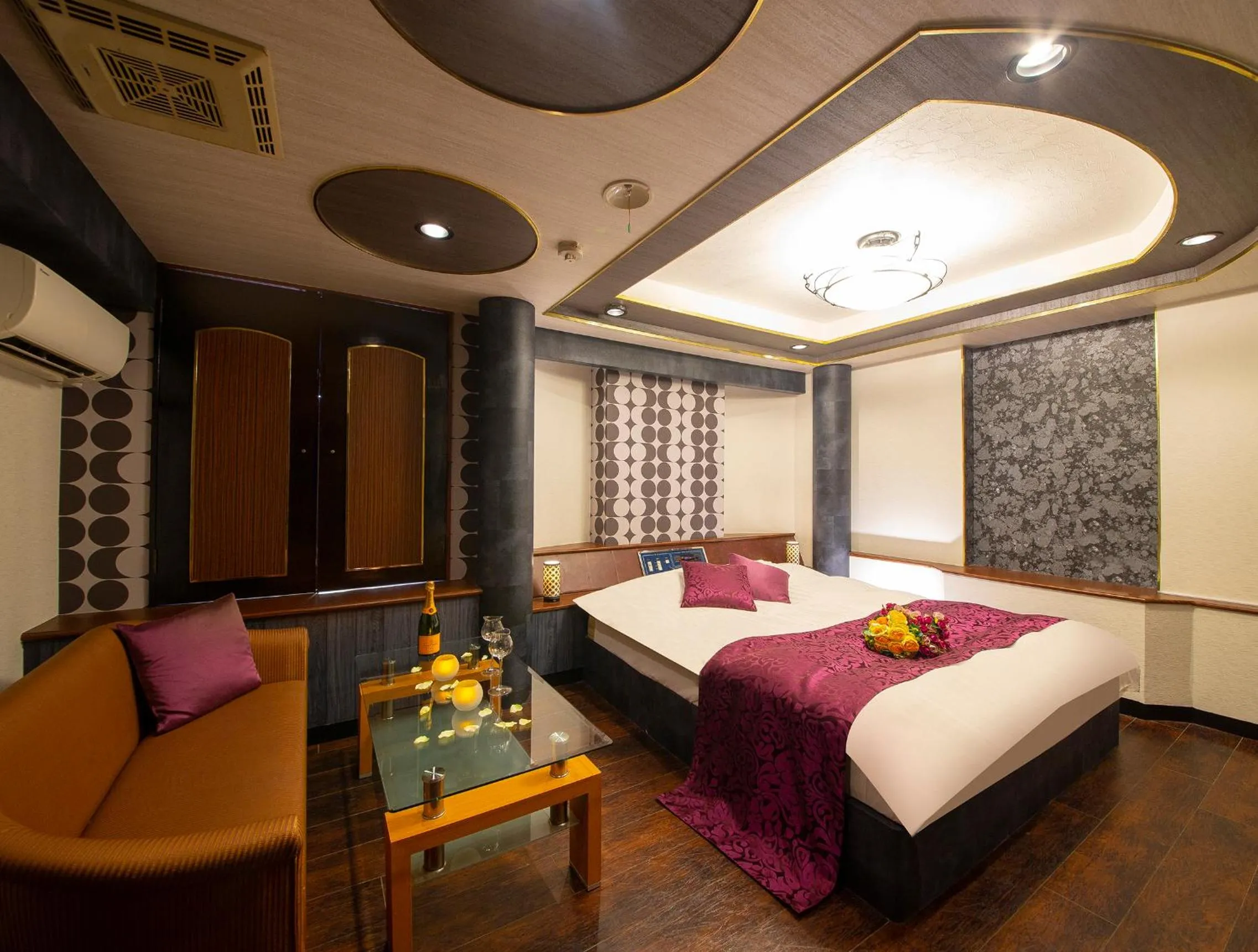 Hotel Gee (Adult Only)