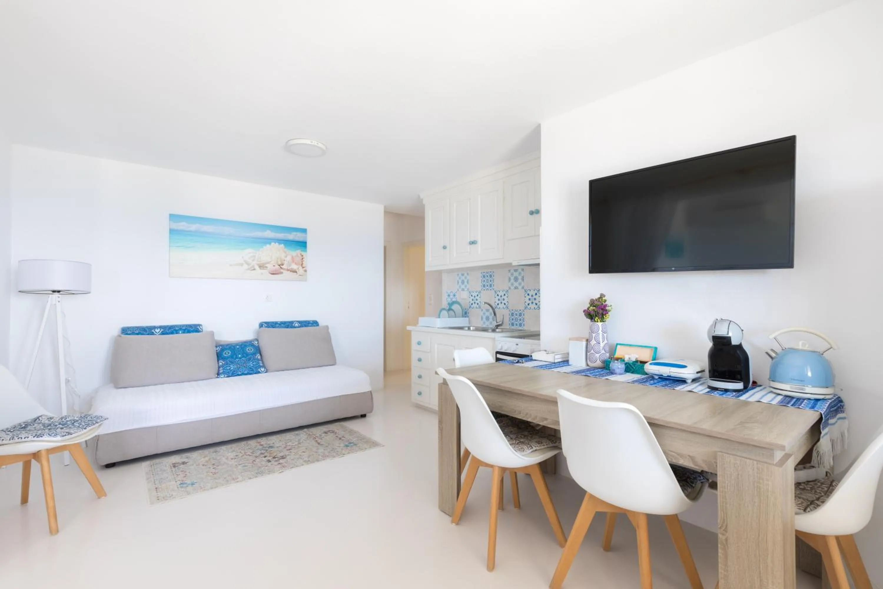 TV and multimedia, Bed in Sugar Blue