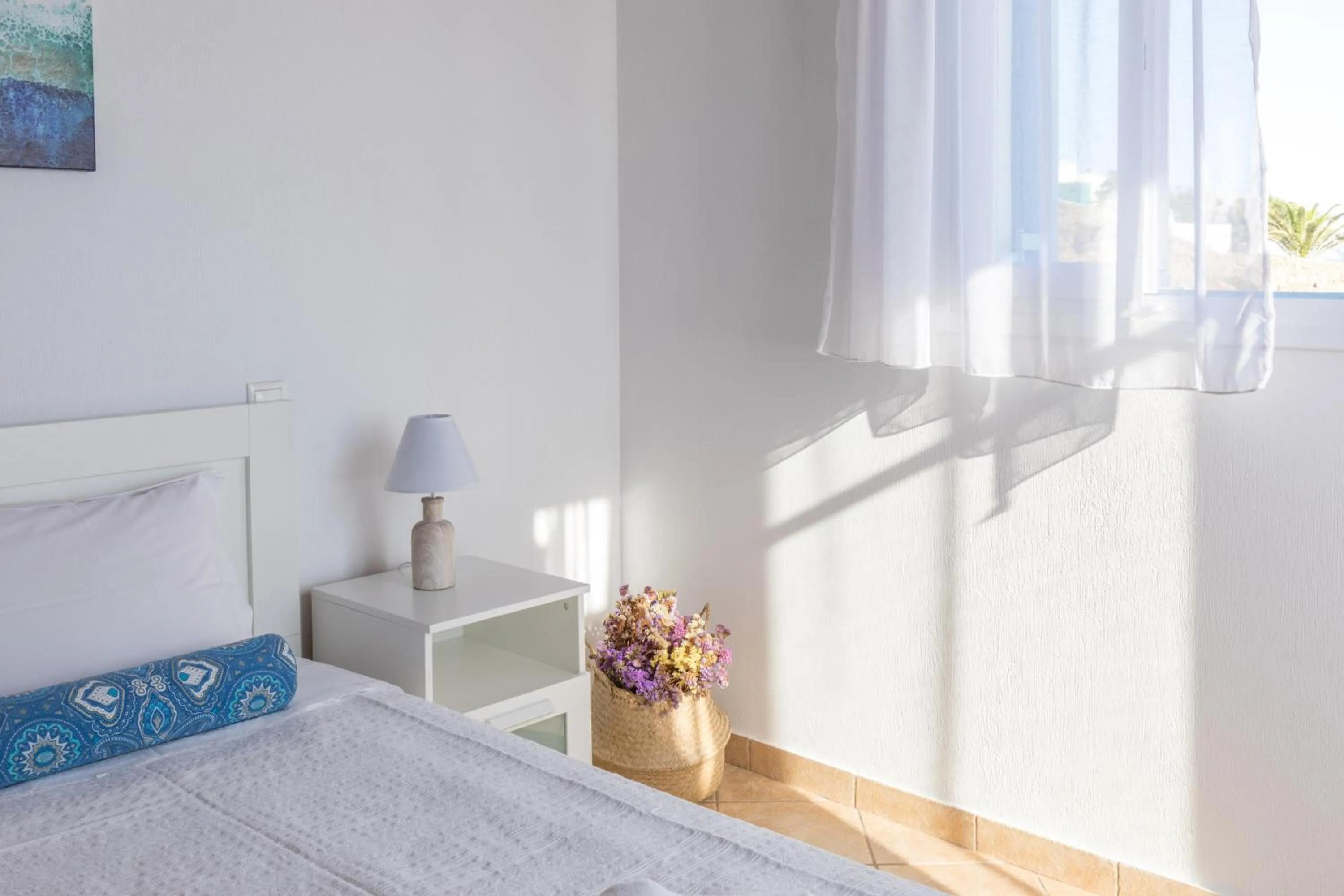 Decorative detail, Bed in Sugar Blue