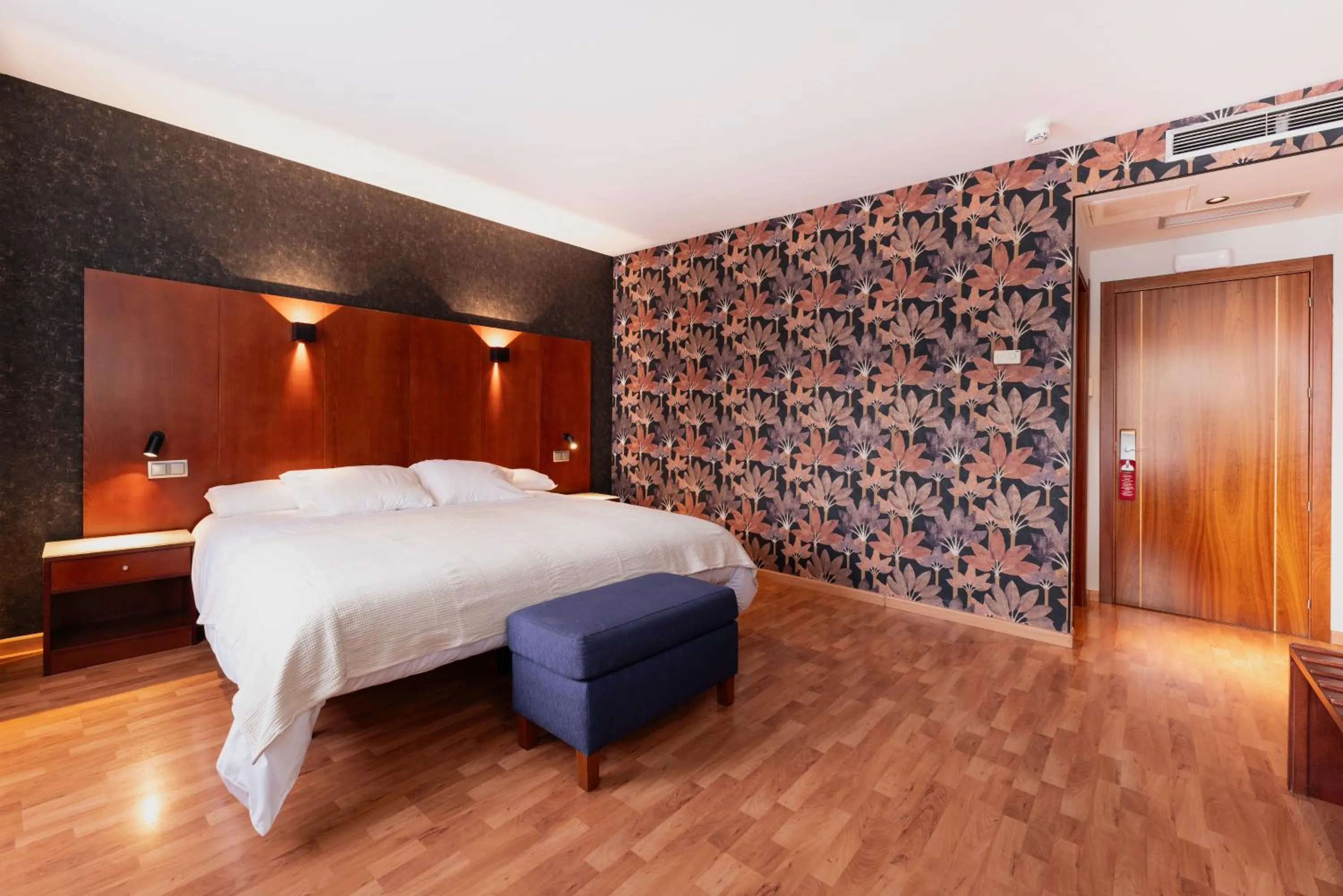 Bed in Hotel Doña Urraca