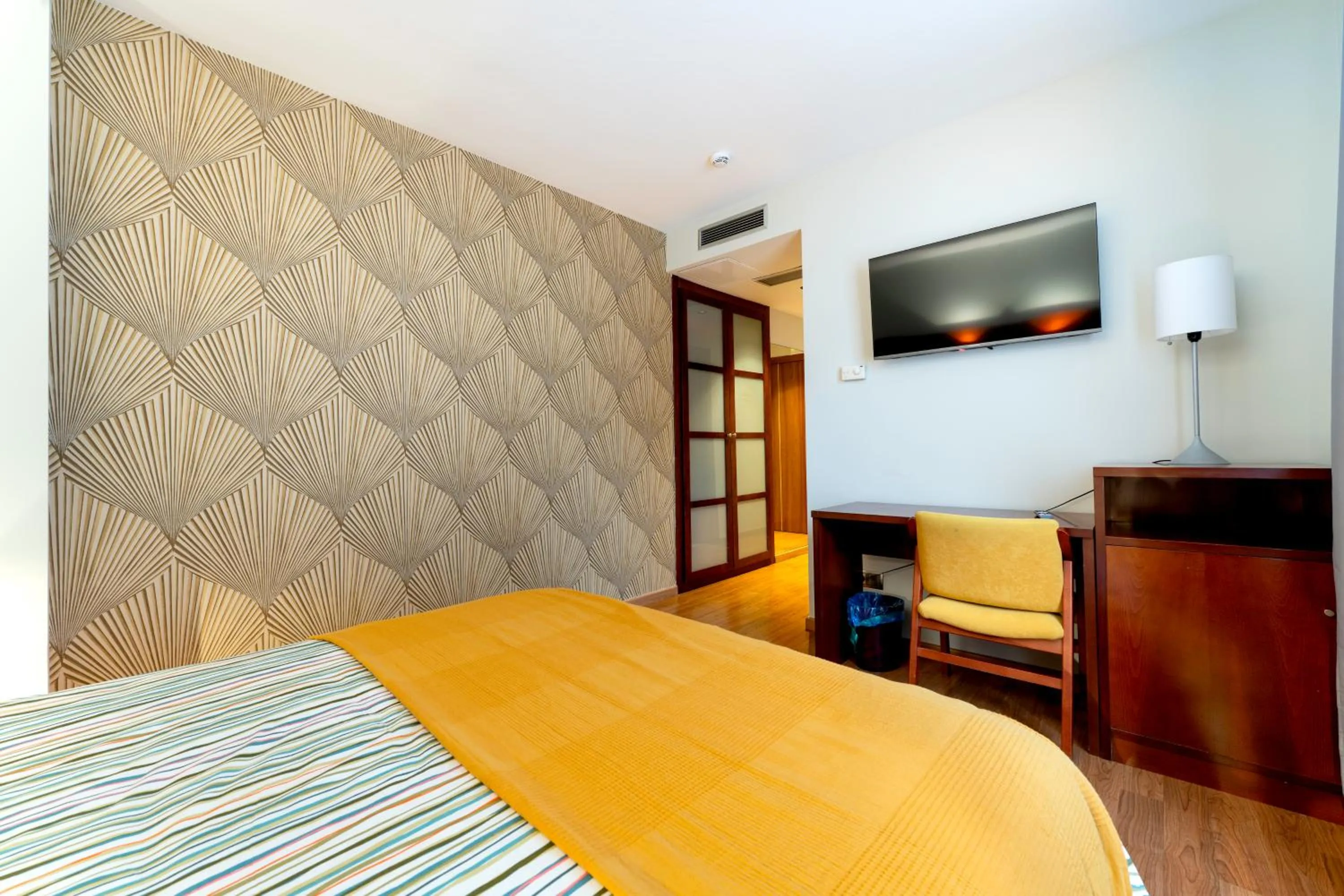 Bed in Hotel Doña Urraca