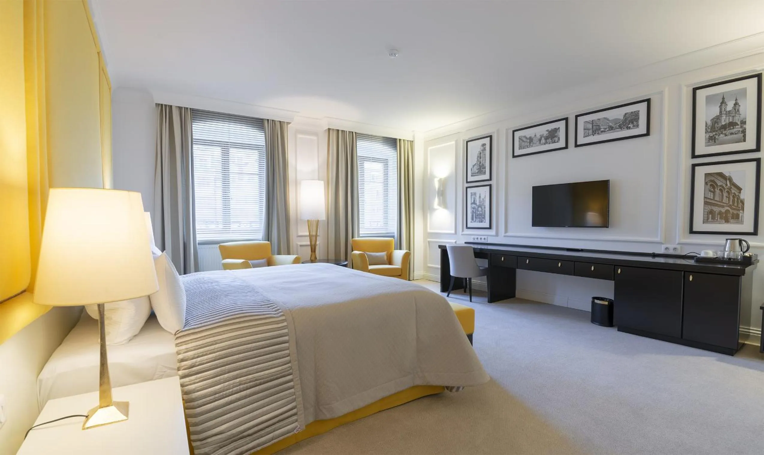 TV and multimedia, Bed in Boutique Hotel Corso