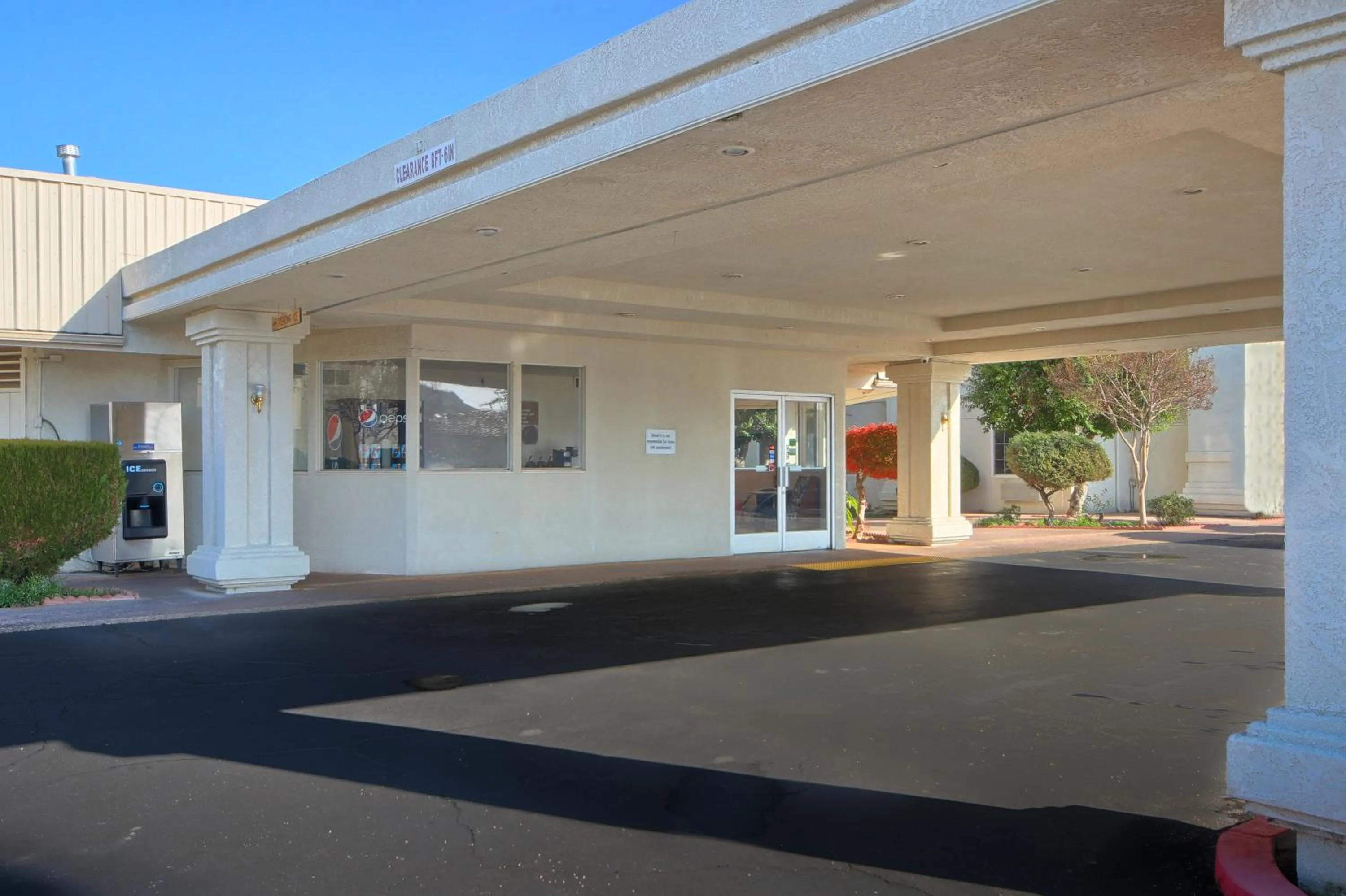 Facade/entrance in Motel 6-Merced, CA