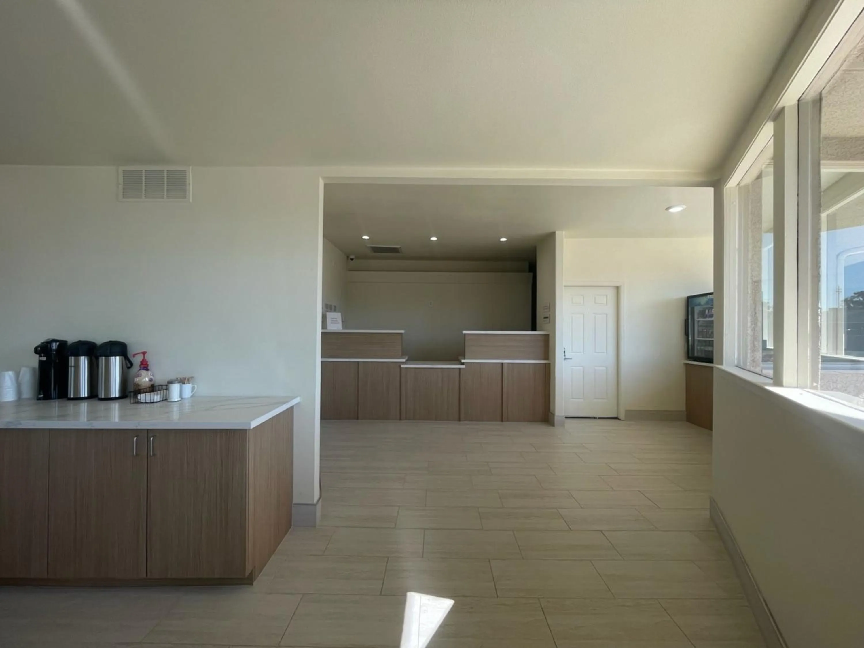 Lobby or reception in Ramada by Wyndham Merced