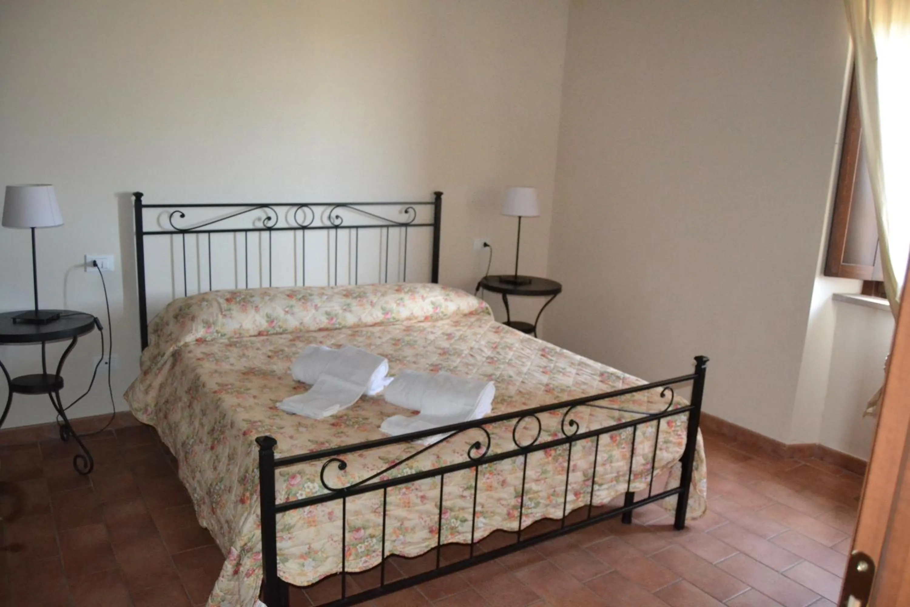 Bed in Antico Borgo Casalappi