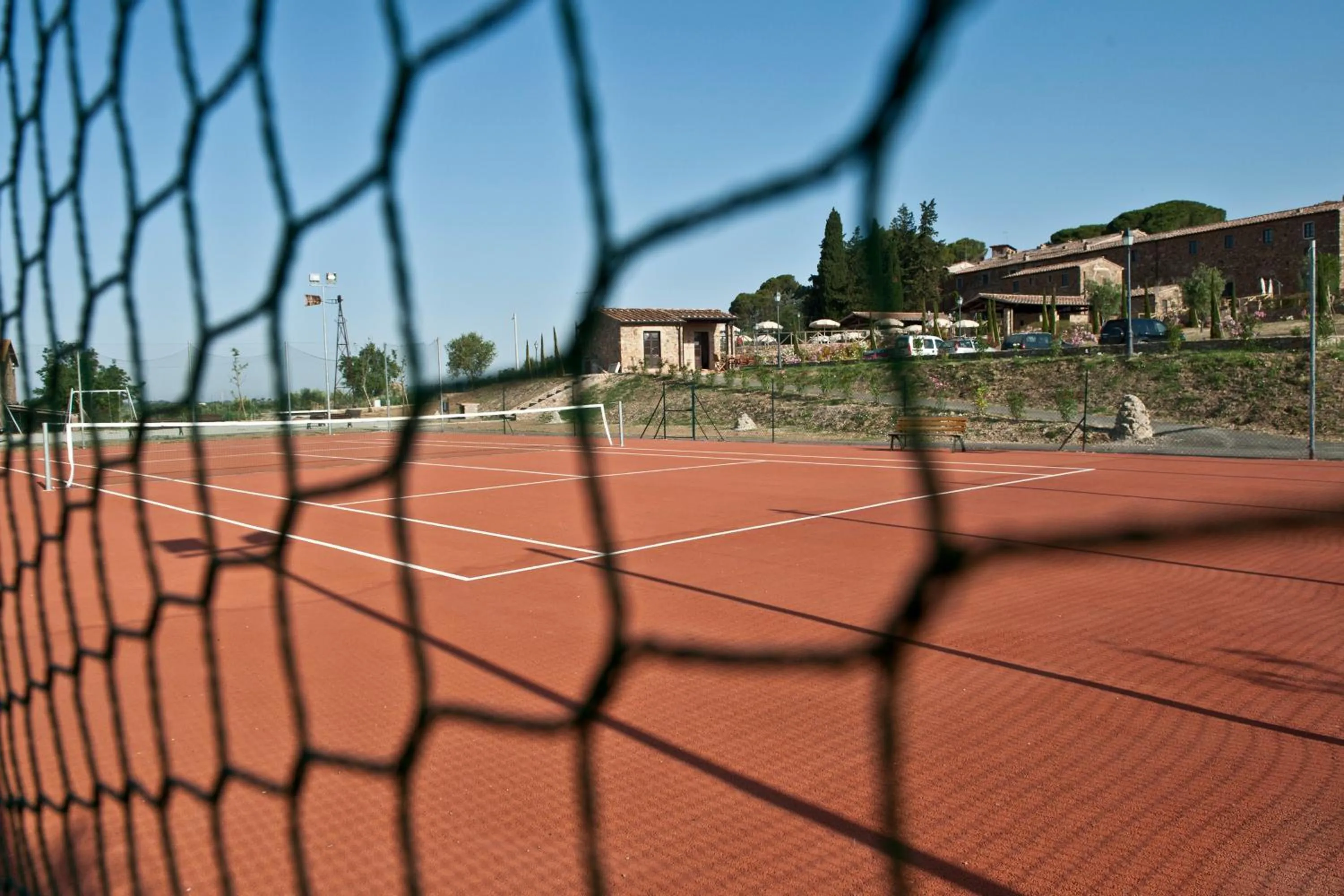 Tennis court in Antico Borgo Casalappi