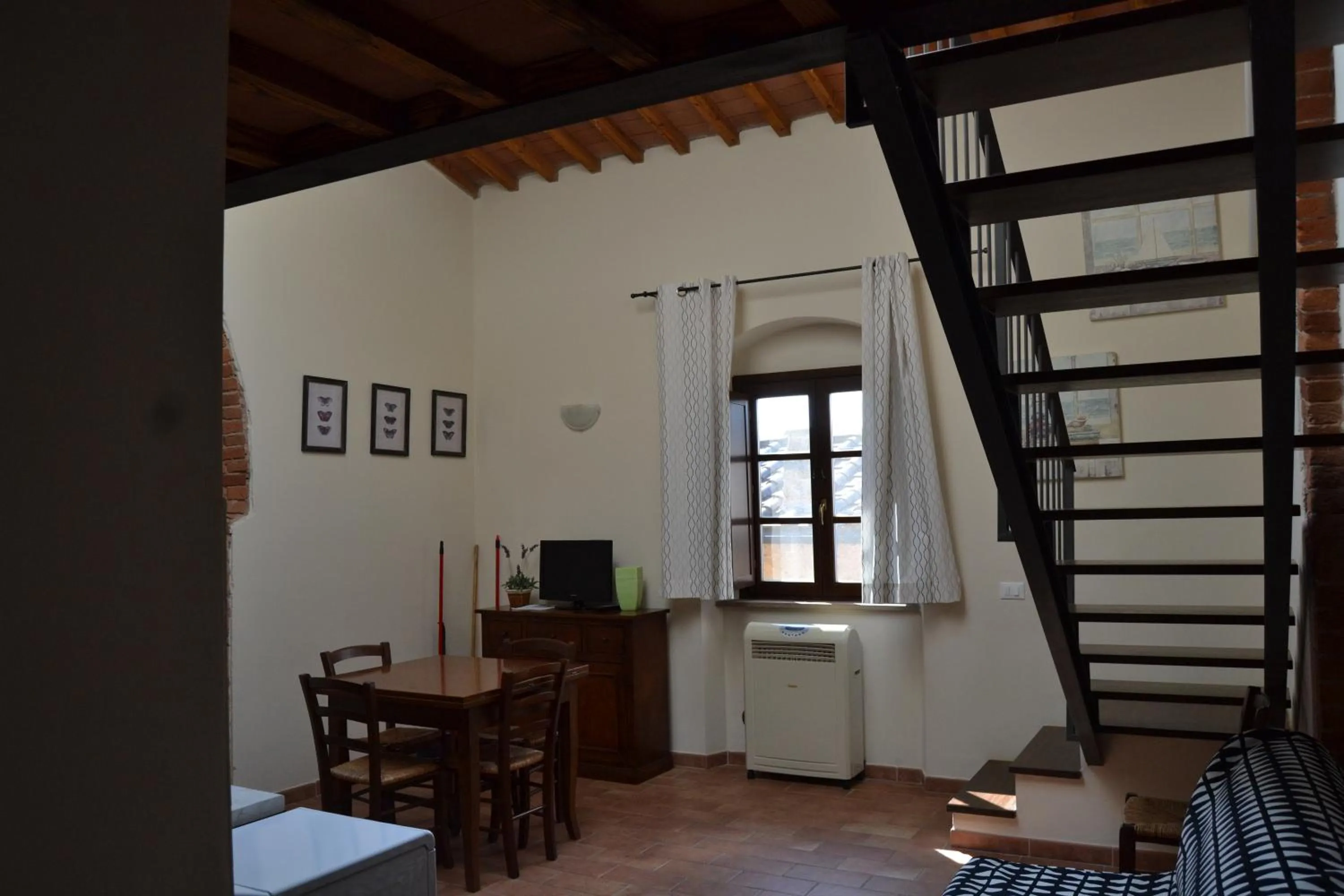 Dining area in Antico Borgo Casalappi