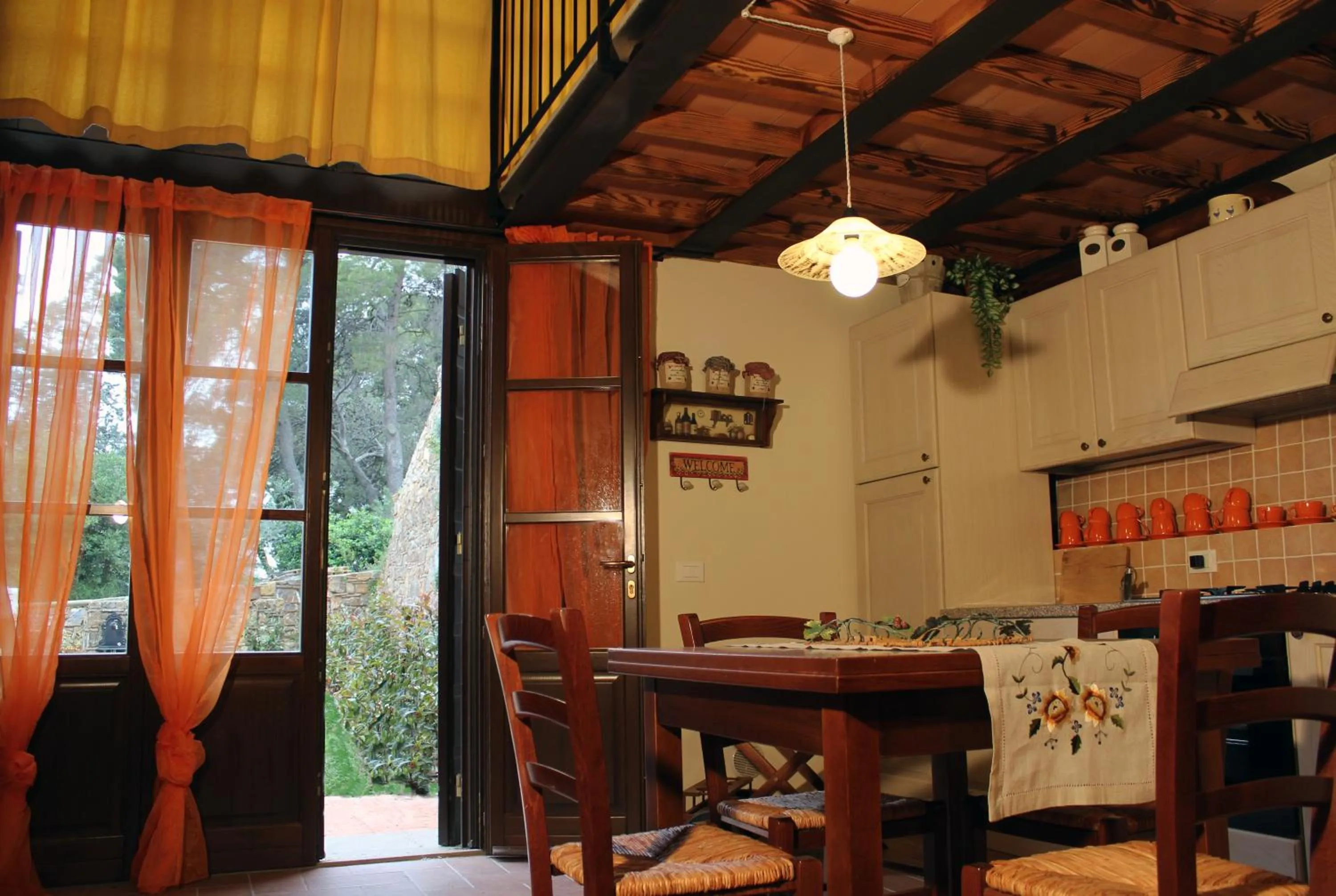Kitchen or kitchenette in Antico Borgo Casalappi