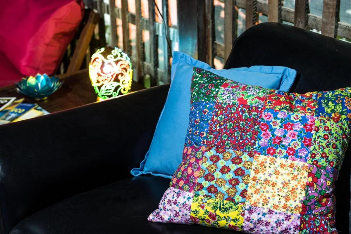 Communal lounge/ TV room in Pousada Liras da Poesia