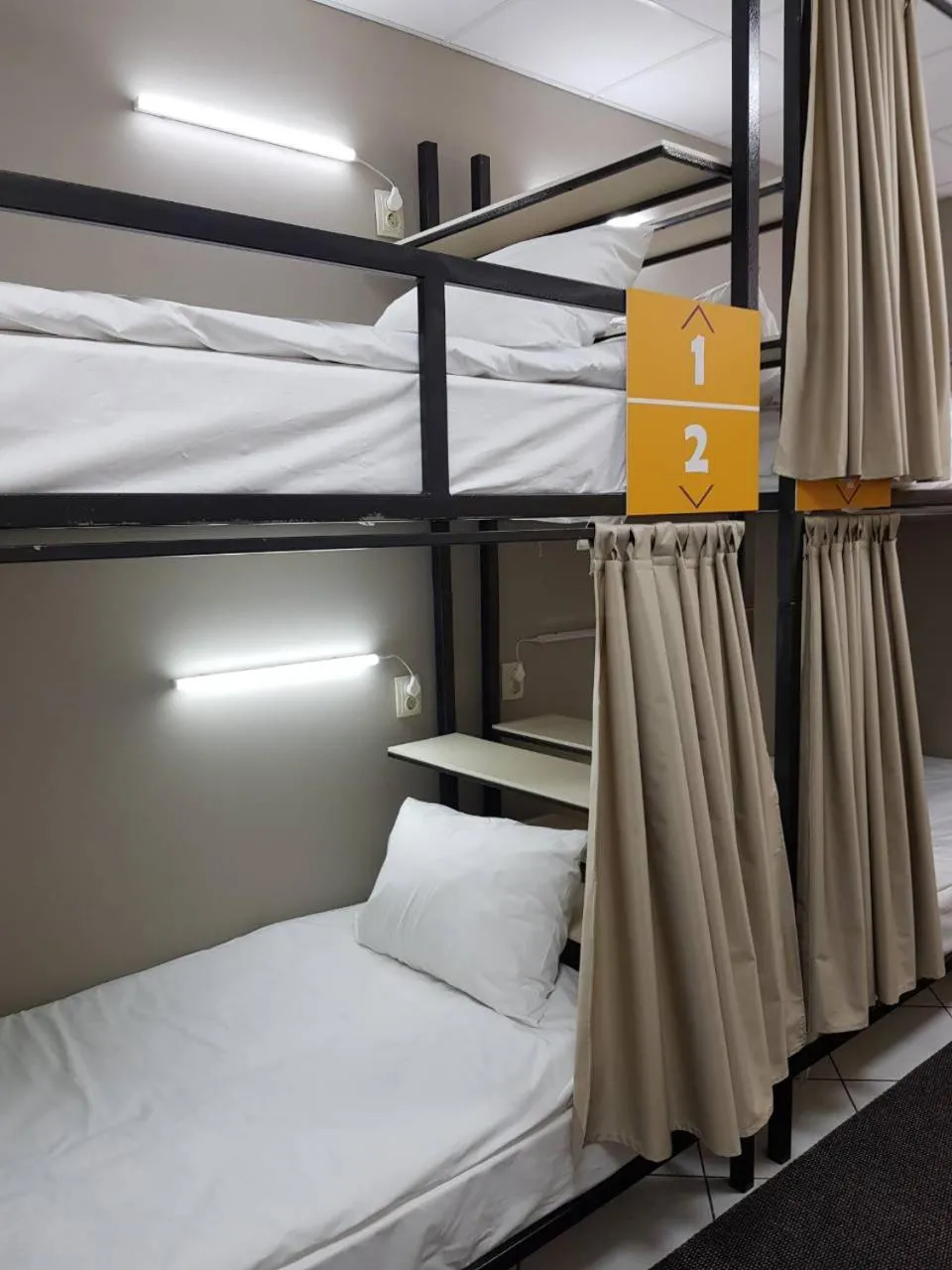 Bed in 4-Bed Female Dormitory Room in Hostel City Center