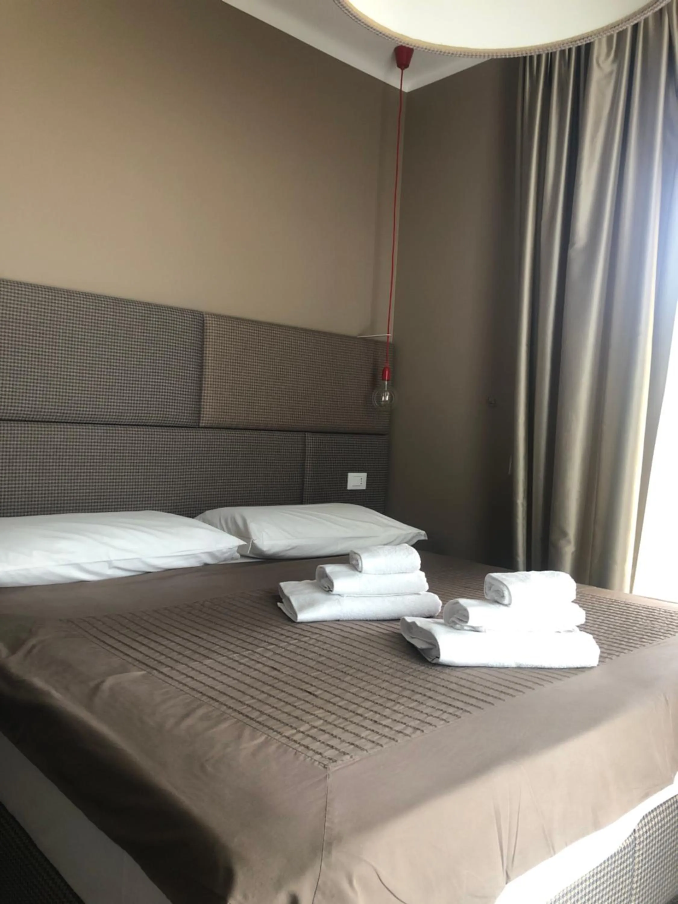 Bed in Sunset Room&Breakfast