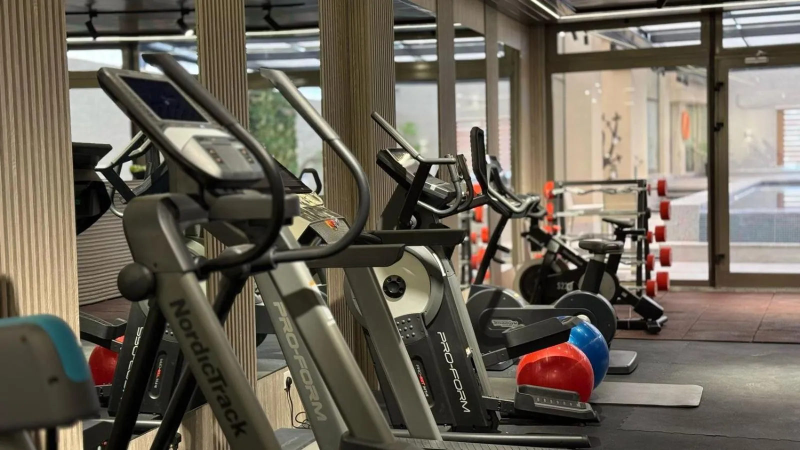 Fitness centre/facilities in Lijam Hotel