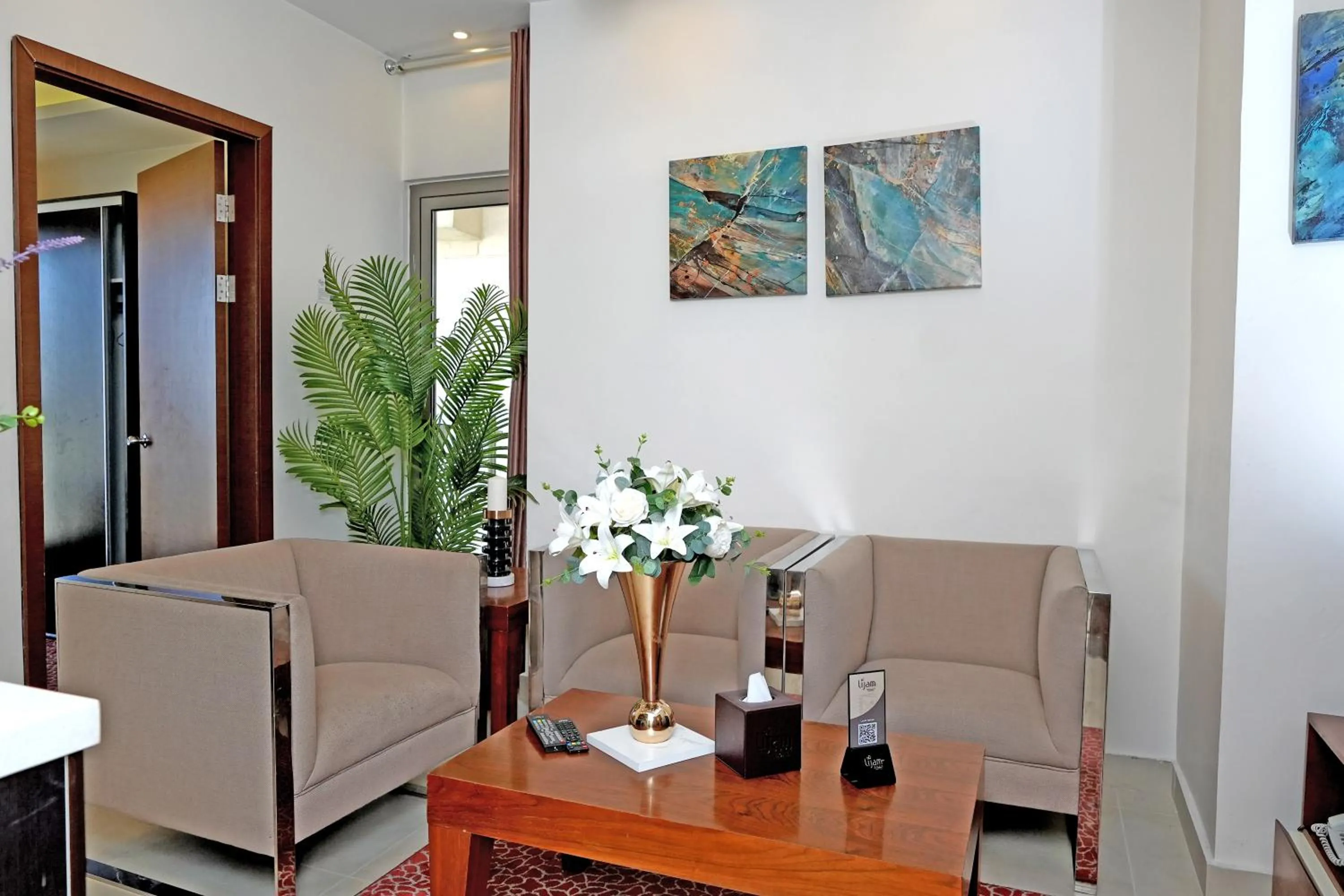 Living room in Lijam Hotel